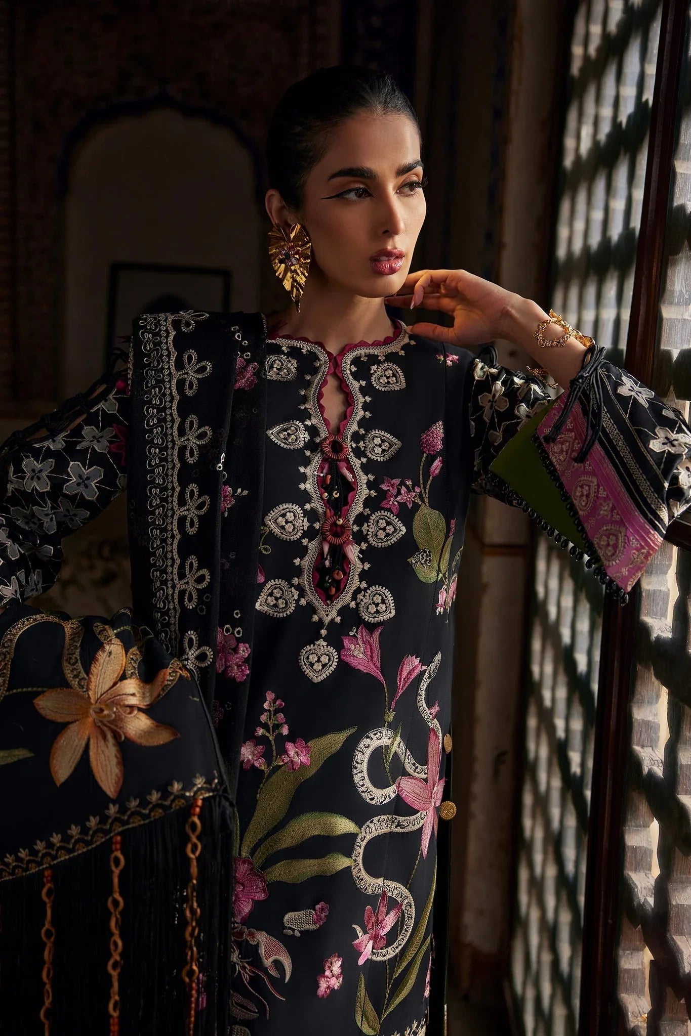 Elan | Luxury Lawn 25 | AZUREH (EL25-04 A) - Aqsa Fabrics