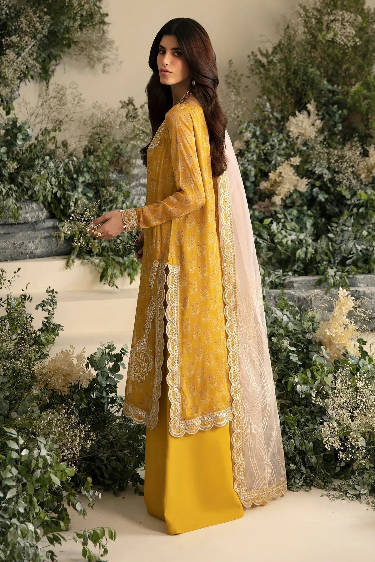 Nureh | Amaya Formals | AM-05 - Aqsa Fabrics