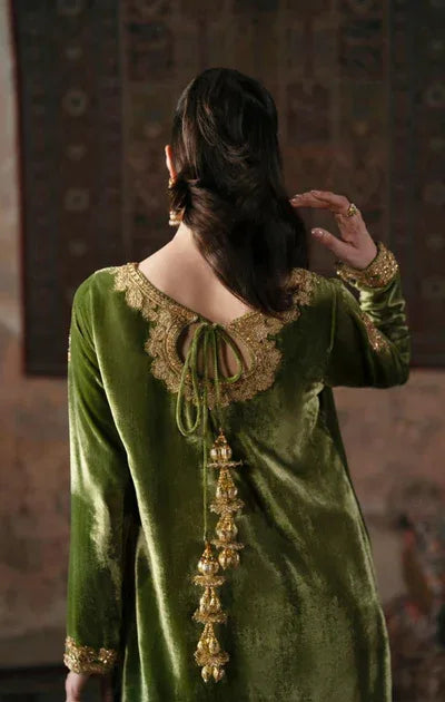 Maya | Viola Luxe Velvet 25 | TALIYA - Aqsa Fabrics