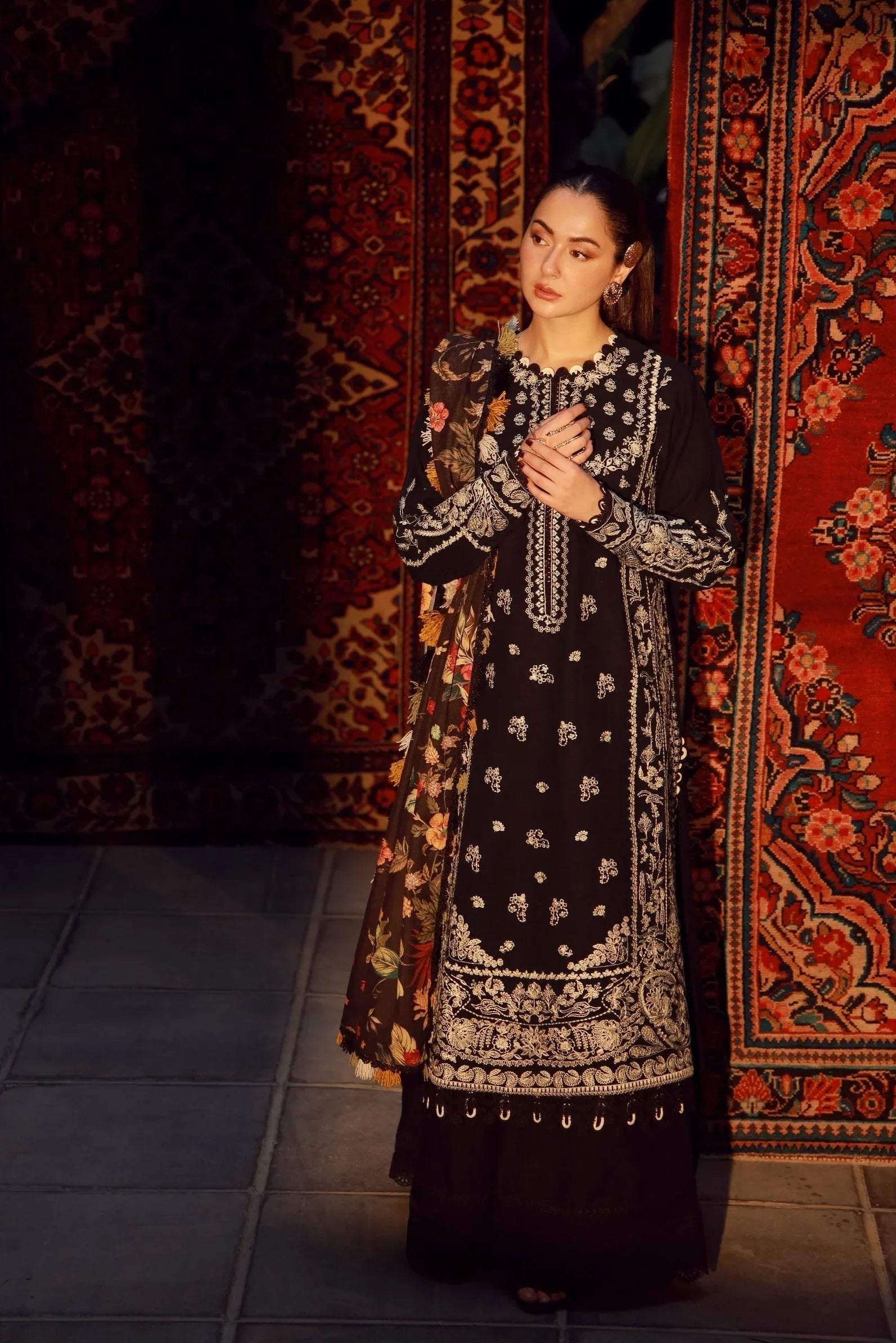 Maryam Hussain | Winter Shawl 25 | Mausam - Aqsa Fabrics