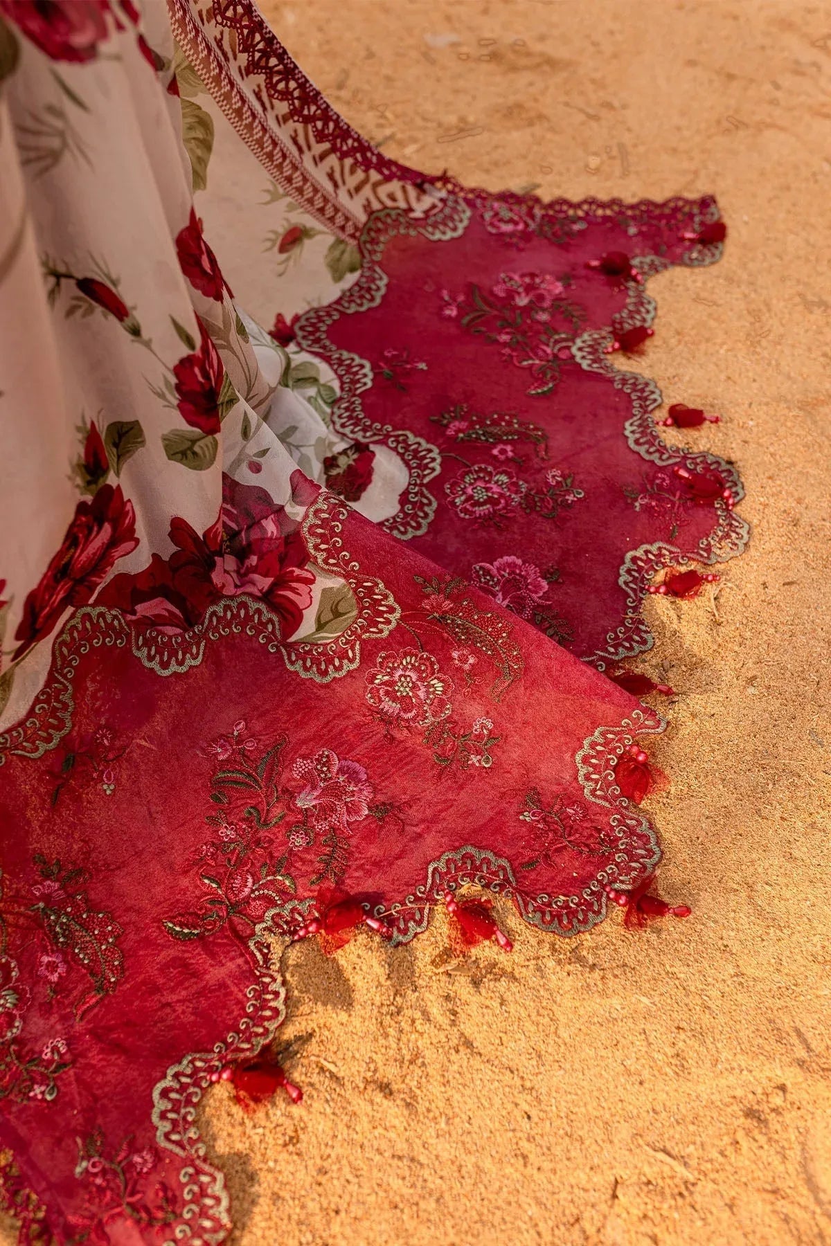 Nureh | Gardenia Lawn 25 | NSG-181 - Aqsa Fabrics