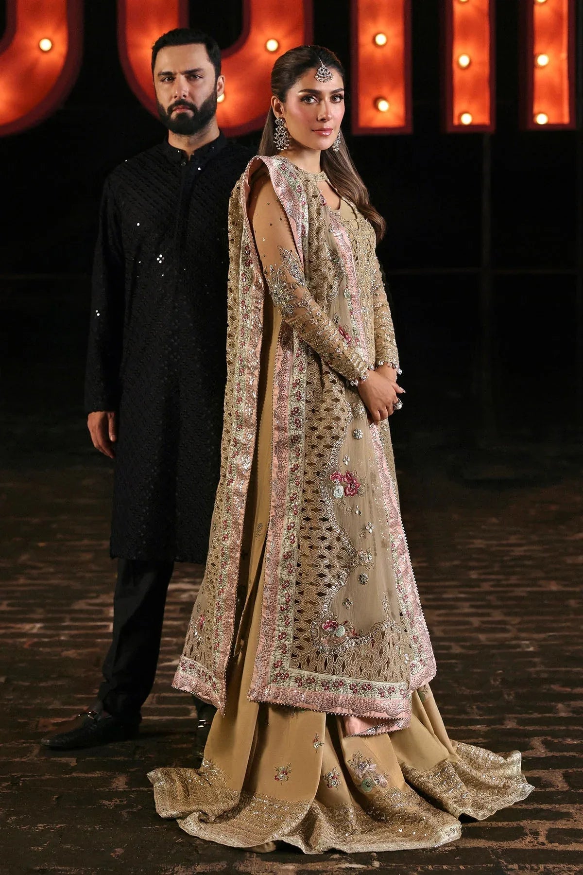 Nureh | Jhoomro 25' | NL-85 Raina - Aqsa Fabrics