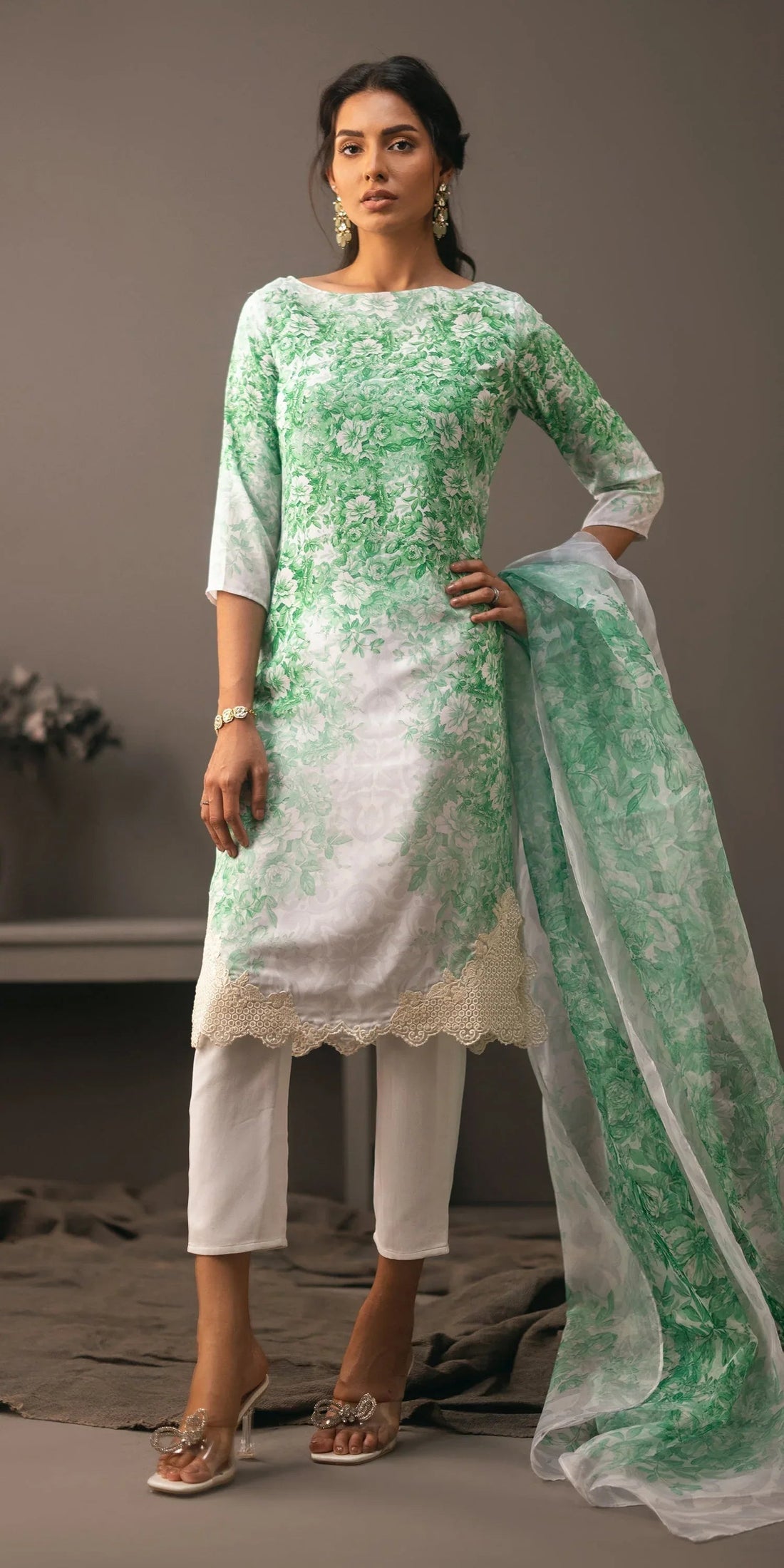 Erum Khan | Beyond Basic | CLASSIC CHARM - Aqsa Fabrics