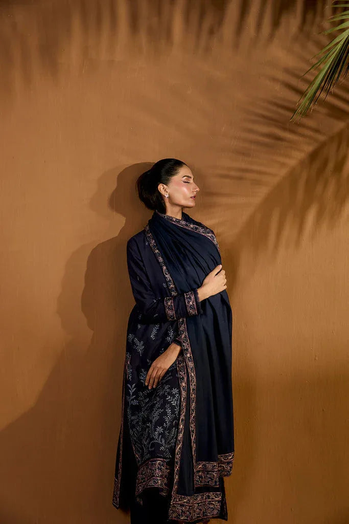 Sobia Nazir | Winter Shawl 25 | Design 7B - Aqsa Fabrics