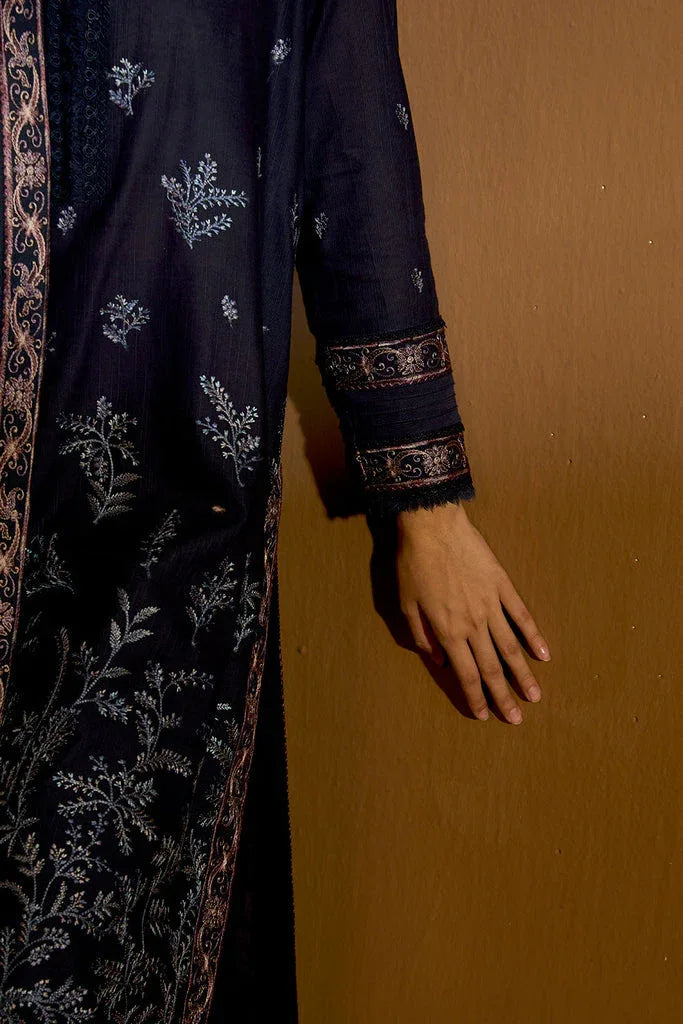 Sobia Nazir | Winter Shawl 25 | Design 7B - Aqsa Fabrics