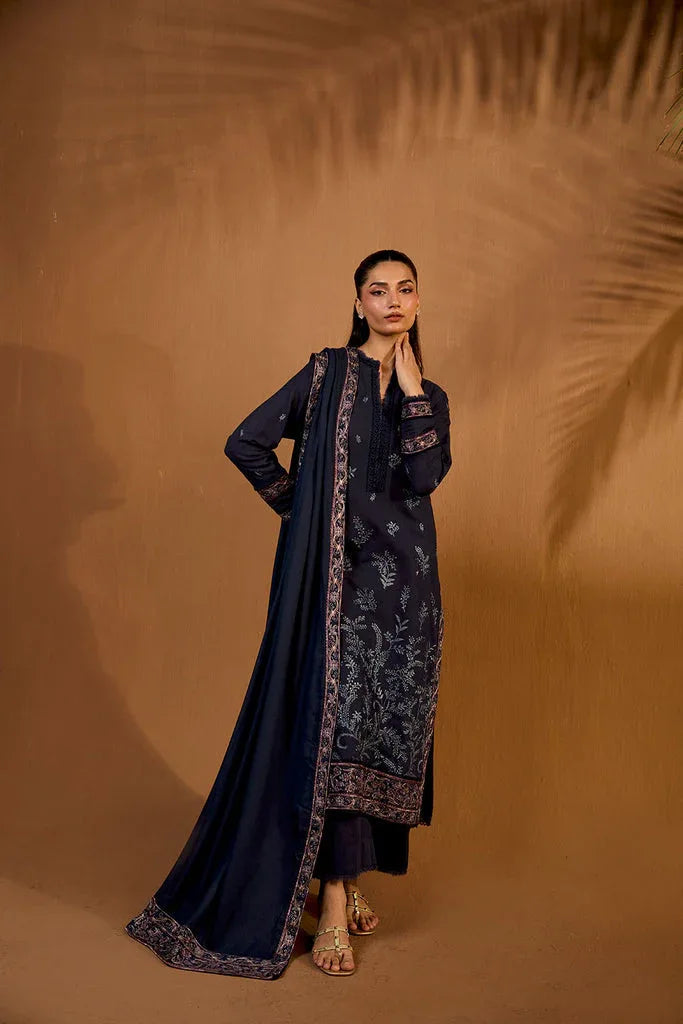 Sobia Nazir | Winter Shawl 25 | Design 7B - Aqsa Fabrics