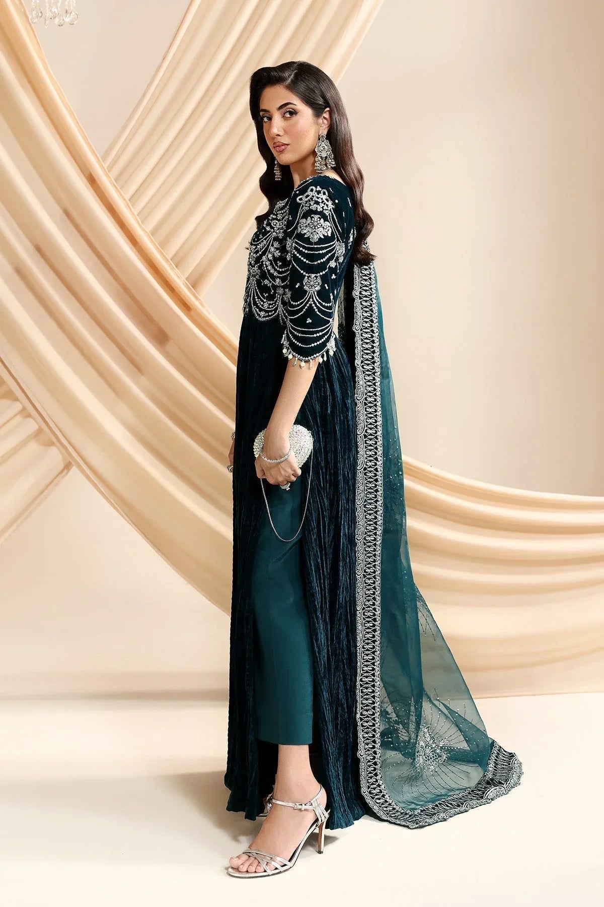 Alizeh | Lamour 25 | AF-VLT-2214-Mystique - Aqsa Fabrics
