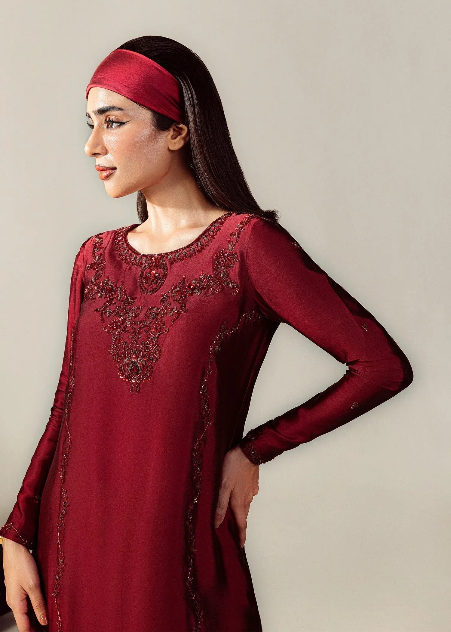 Mahum Asad | The Sirens | Majesty - Aqsa Fabrics