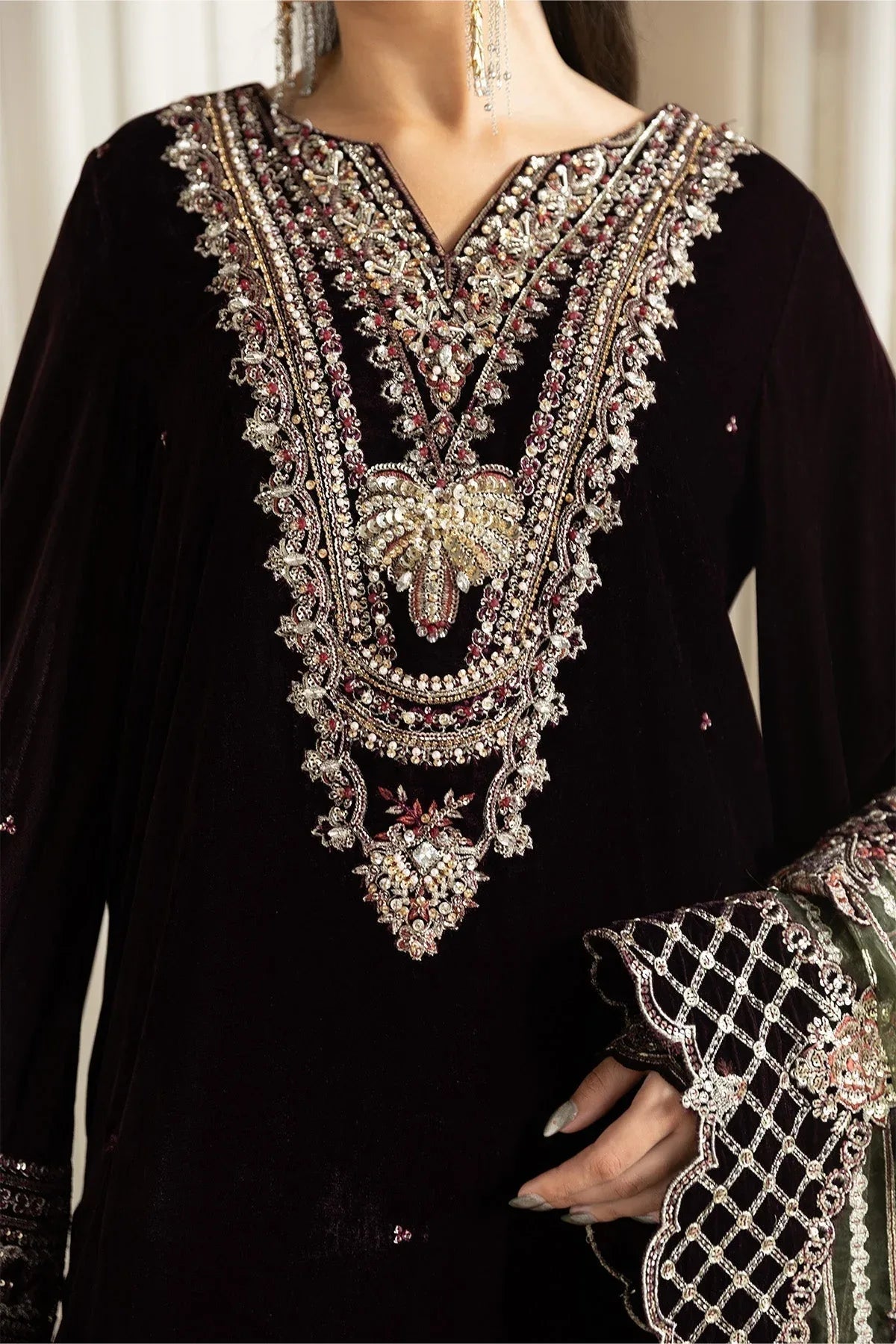 Alizeh | Lamour 25 | AF-VLT-2213-Vanya - Aqsa Fabrics