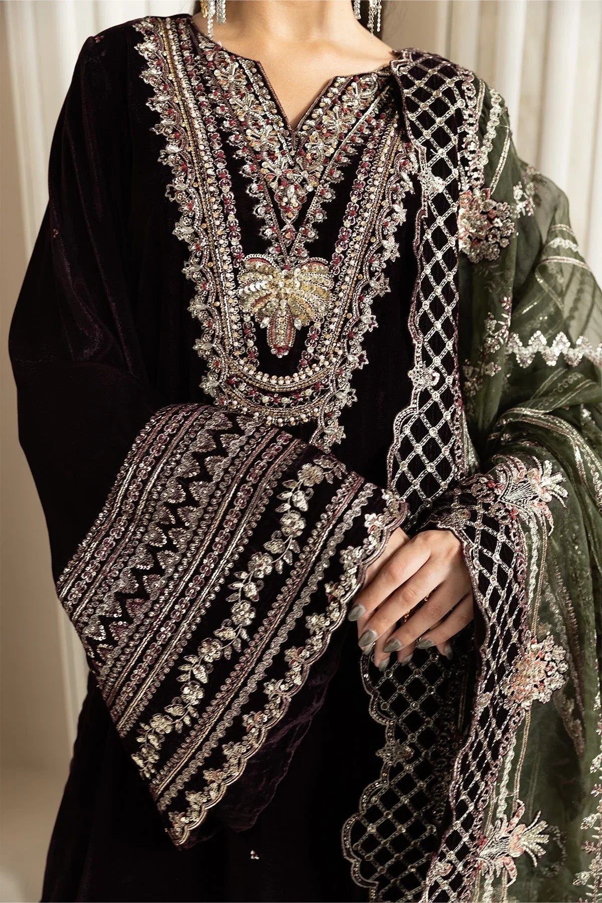 Alizeh | Lamour 25 | AF-VLT-2213-Vanya - Aqsa Fabrics