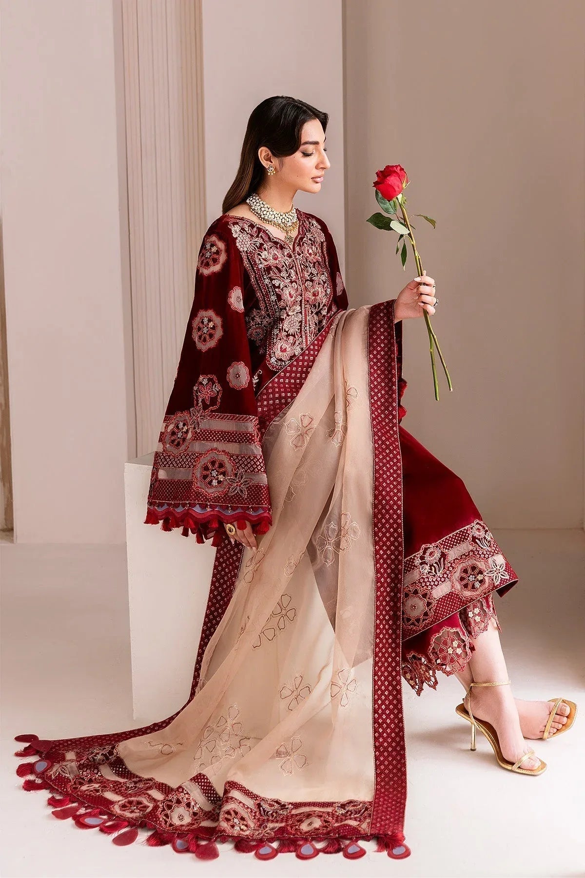 Alizeh | Makhmal Luxury Velvet Edit | Velzari - Aqsa Fabrics