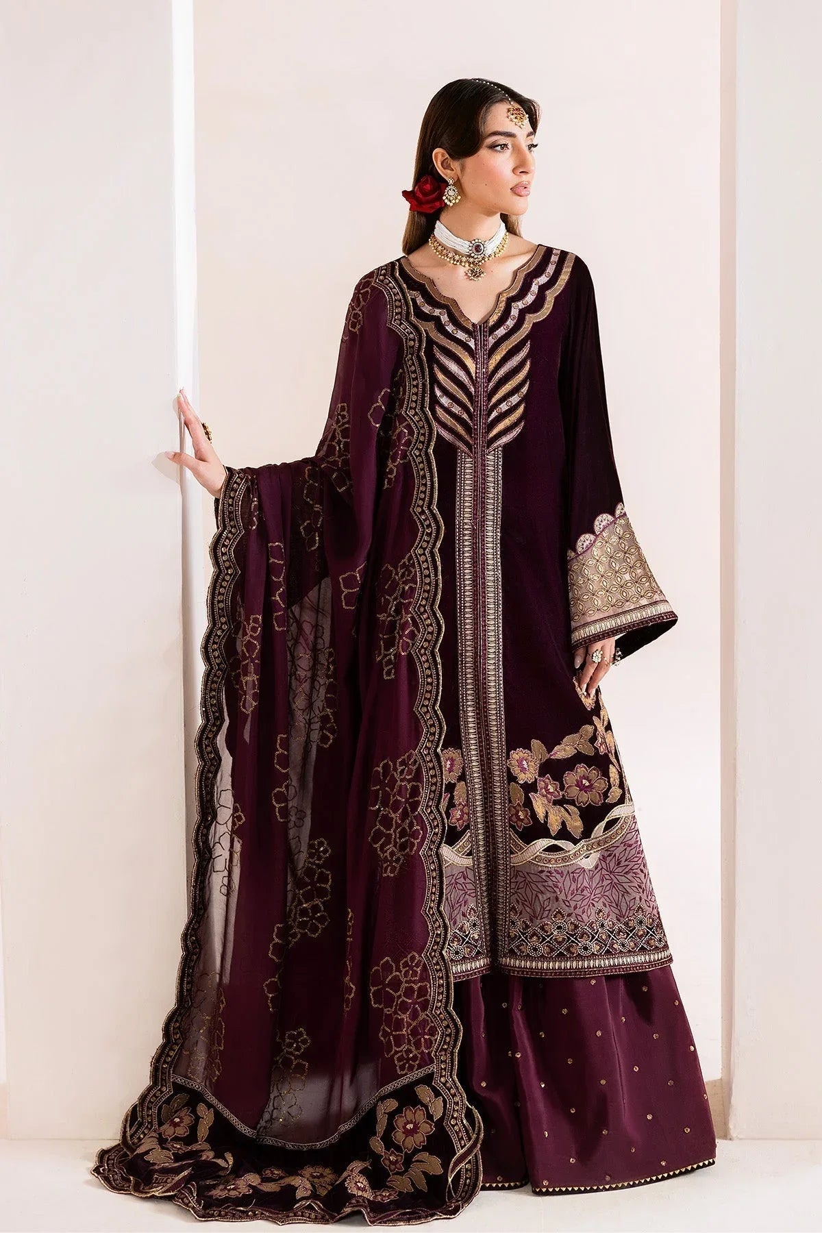 Alizeh | Makhmal Luxury Velvet Edit | Mehree - Aqsa Fabrics