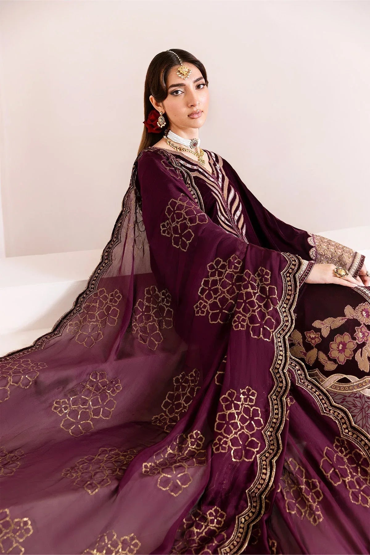 Alizeh | Makhmal Luxury Velvet Edit | Mehree - Aqsa Fabrics