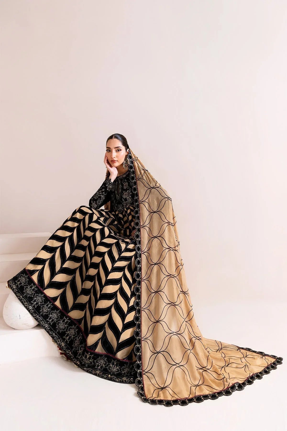 Alizeh | Makhmal Luxury Velvet Edit | Noor Jahan - Aqsa Fabrics