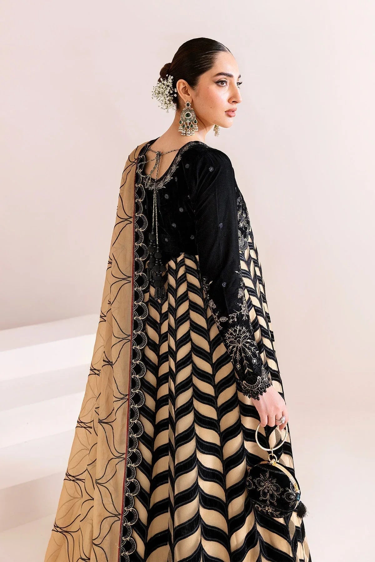 Alizeh | Makhmal Luxury Velvet Edit | Noor Jahan - Aqsa Fabrics