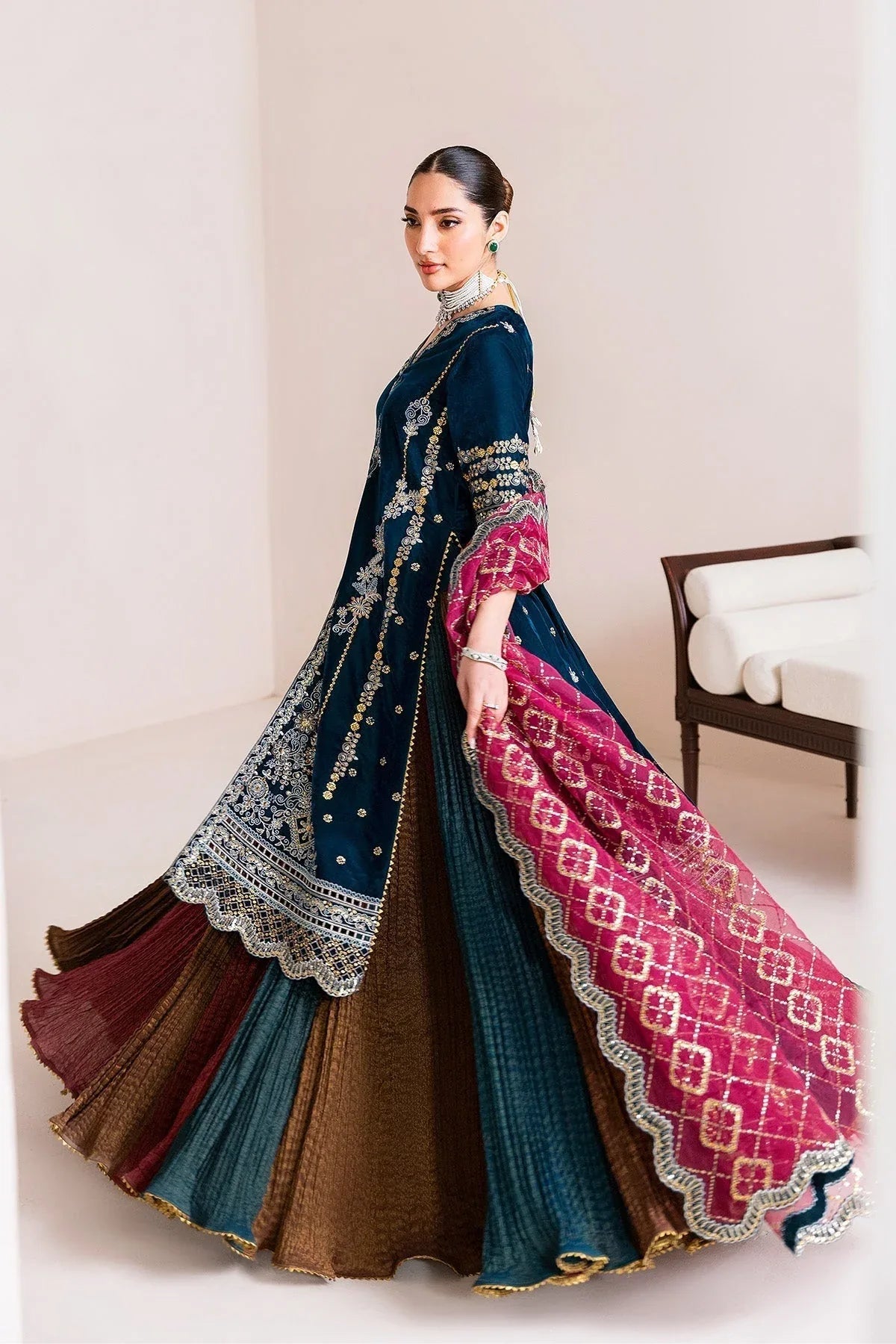 Alizeh | Makhmal Luxury Velvet Edit | Mehroob - Aqsa Fabrics