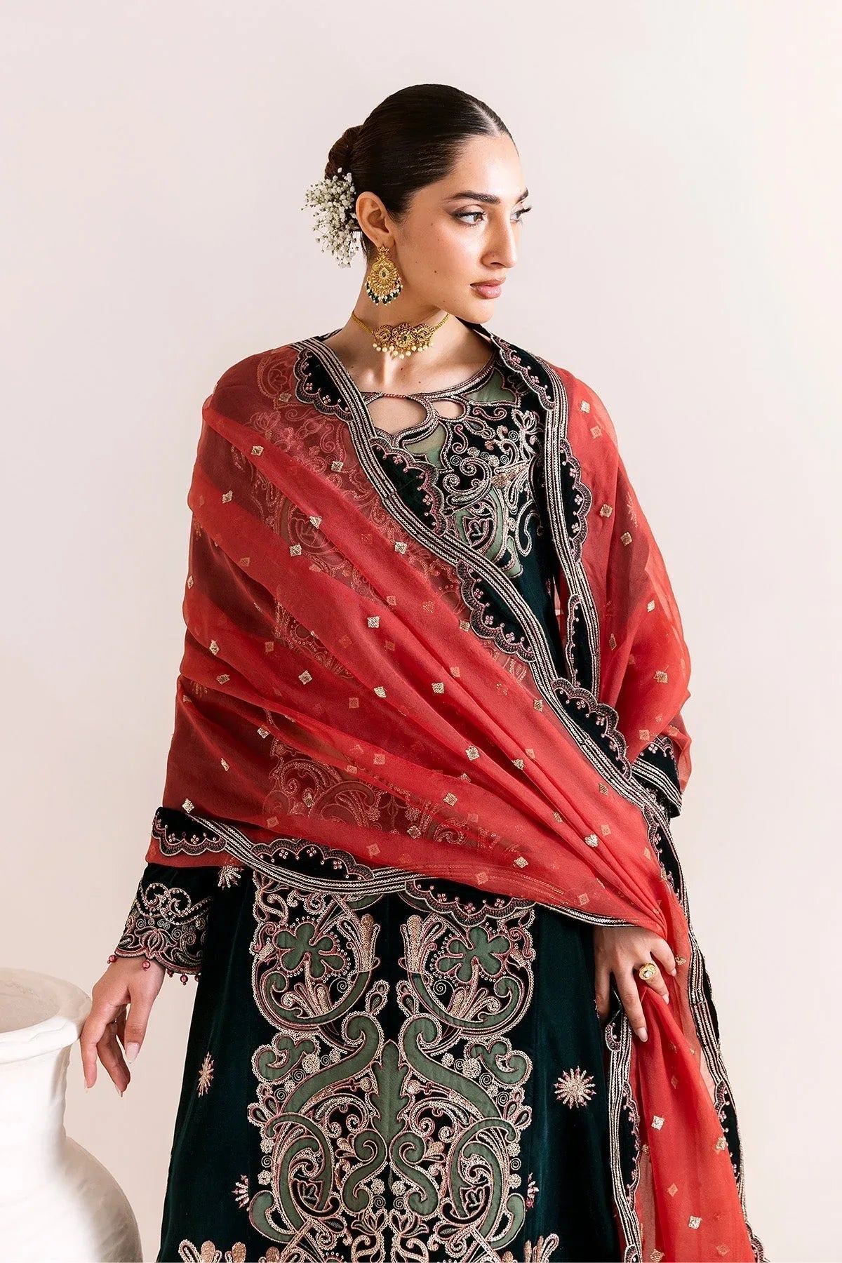 Alizeh | Makhmal Luxury Velvet Edit | Kiswa - Aqsa Fabrics