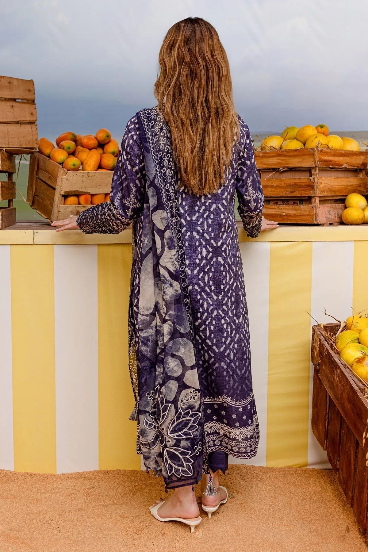 Nureh | Gardenia Lawn 25 | NSG-182 - Aqsa Fabrics