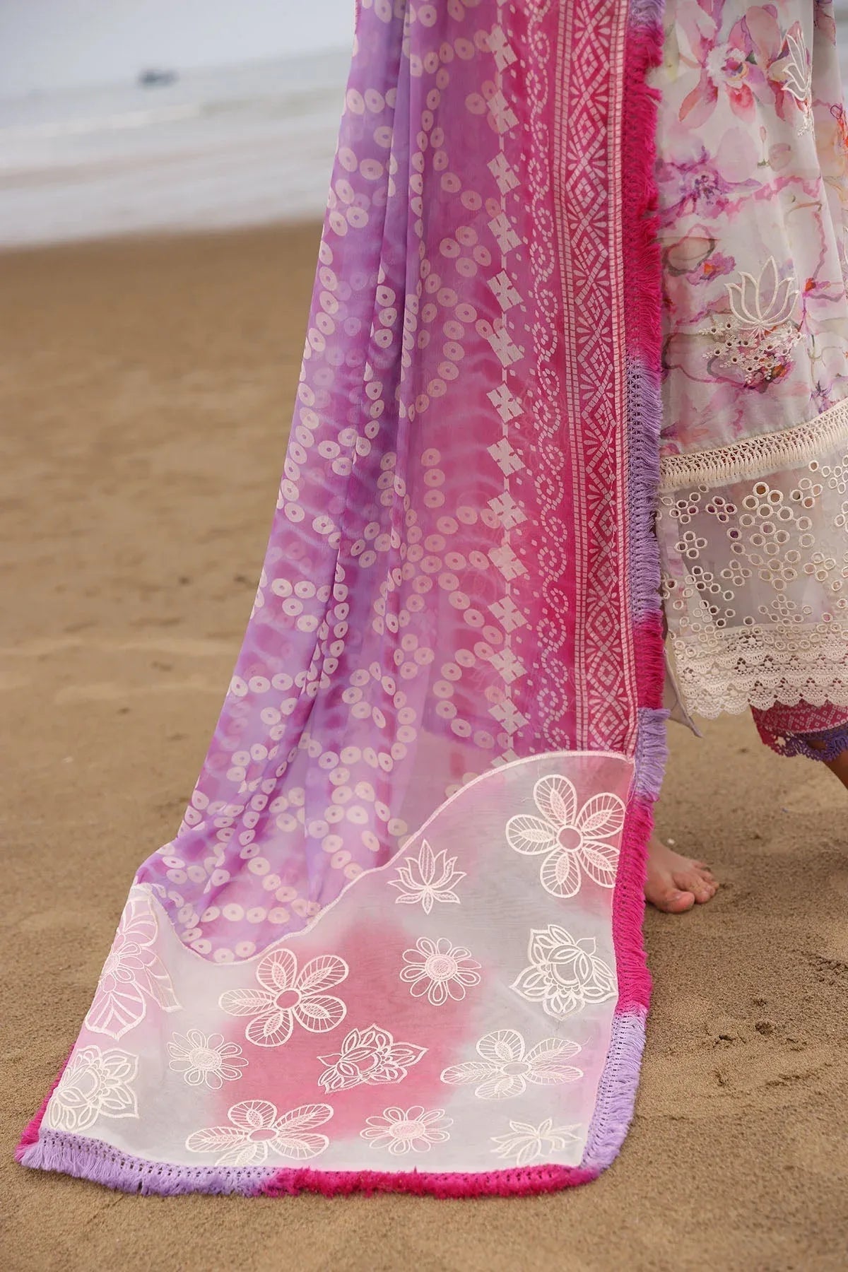 Nureh | Gardenia Embroidered Lawn 25 | NSG-172 - Aqsa Fabrics
