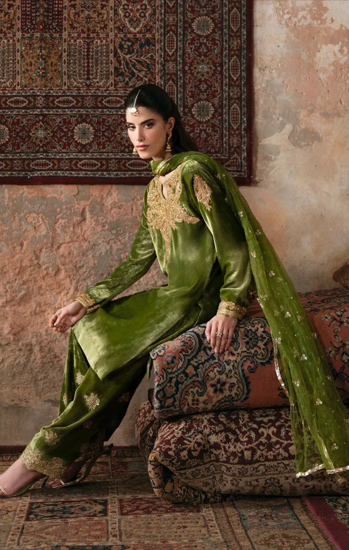Maya | Viola Luxe Velvet 25 | TALIYA - Aqsa Fabrics