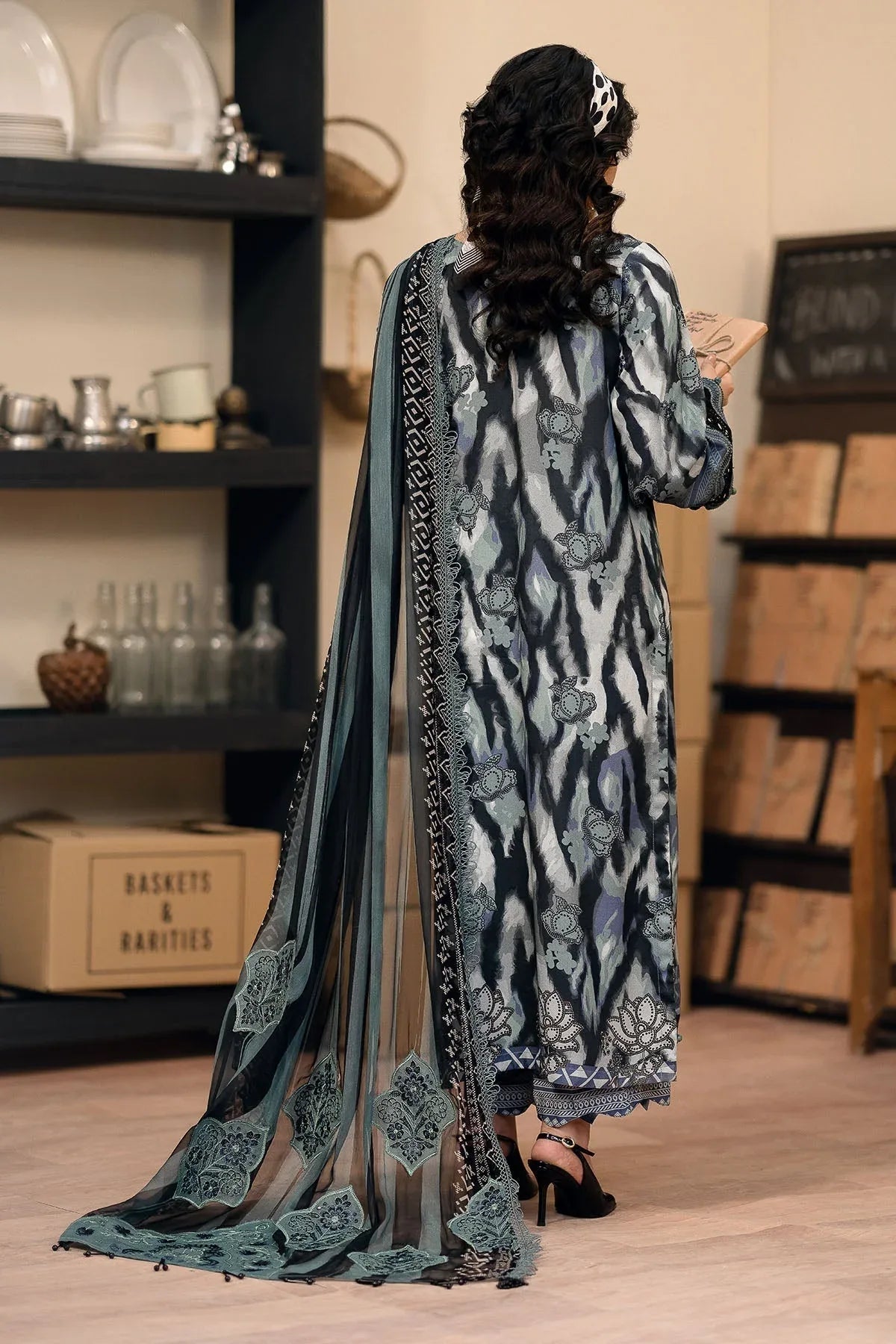 Nureh | Glam Girl Lawn | GL-24 - Aqsa Fabrics