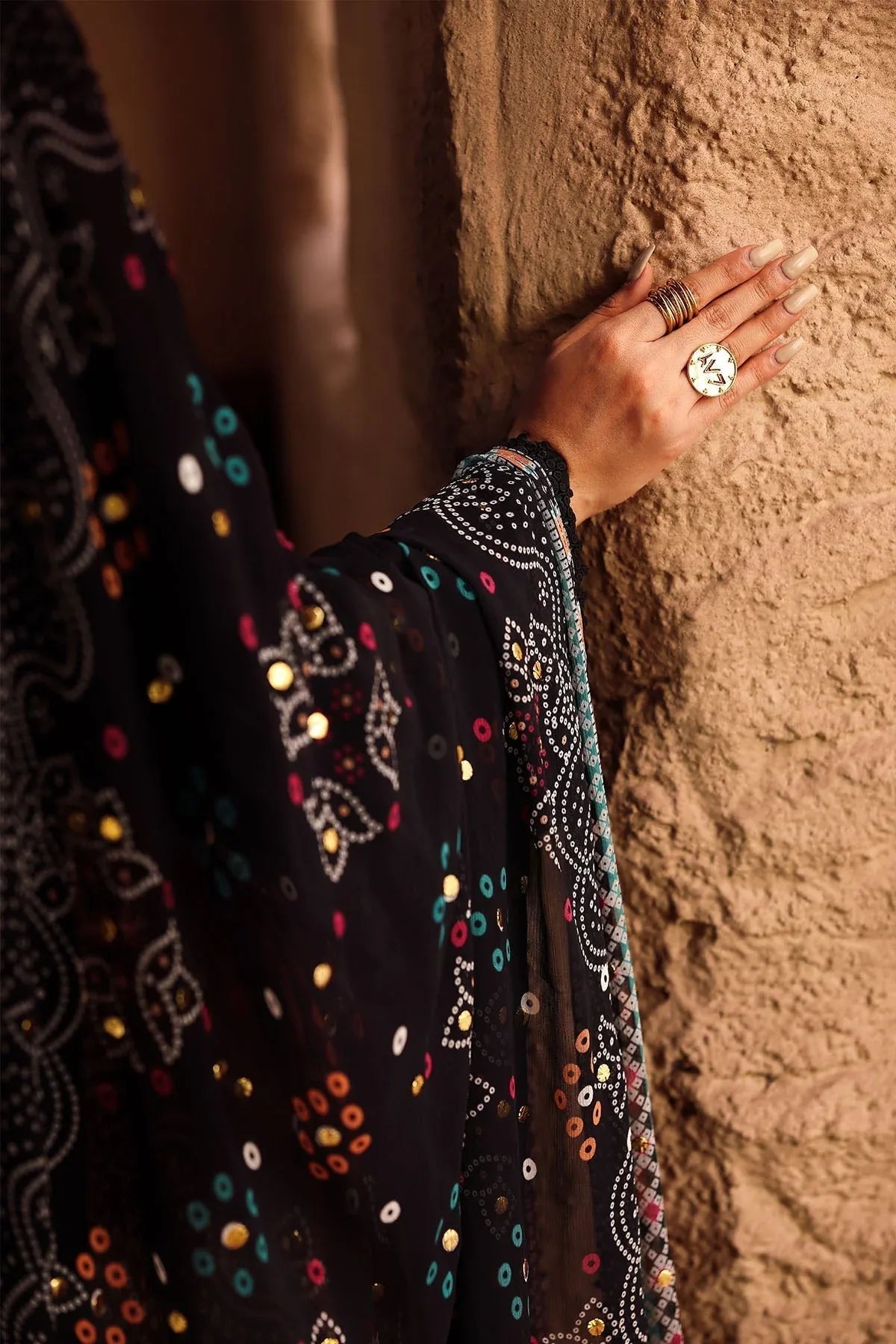 Nureh | Bazaar Lawn | NE-162 - Aqsa Fabrics