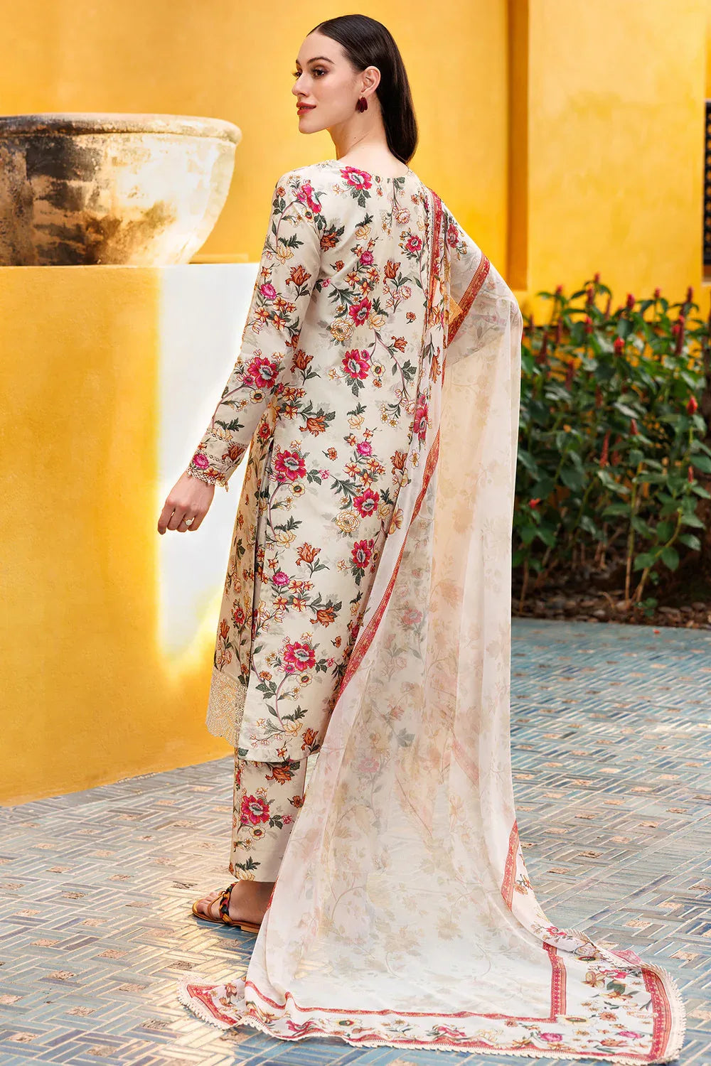 Farasha | Printed Essentials | Ivory Dusk - Aqsa Fabrics