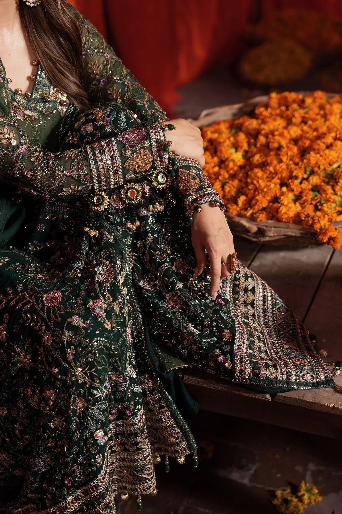 Nureh | Jhoomro 25' | NL-83 Zoha - Aqsa Fabrics