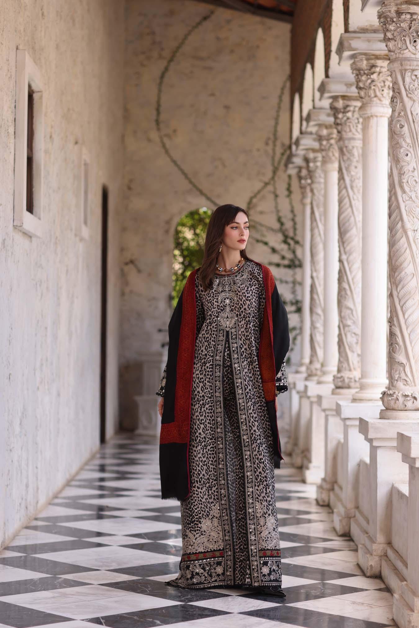 Noor by Saadia Asad | Winter Pashmina 25 | Noir Safari - Aqsa Fabrics