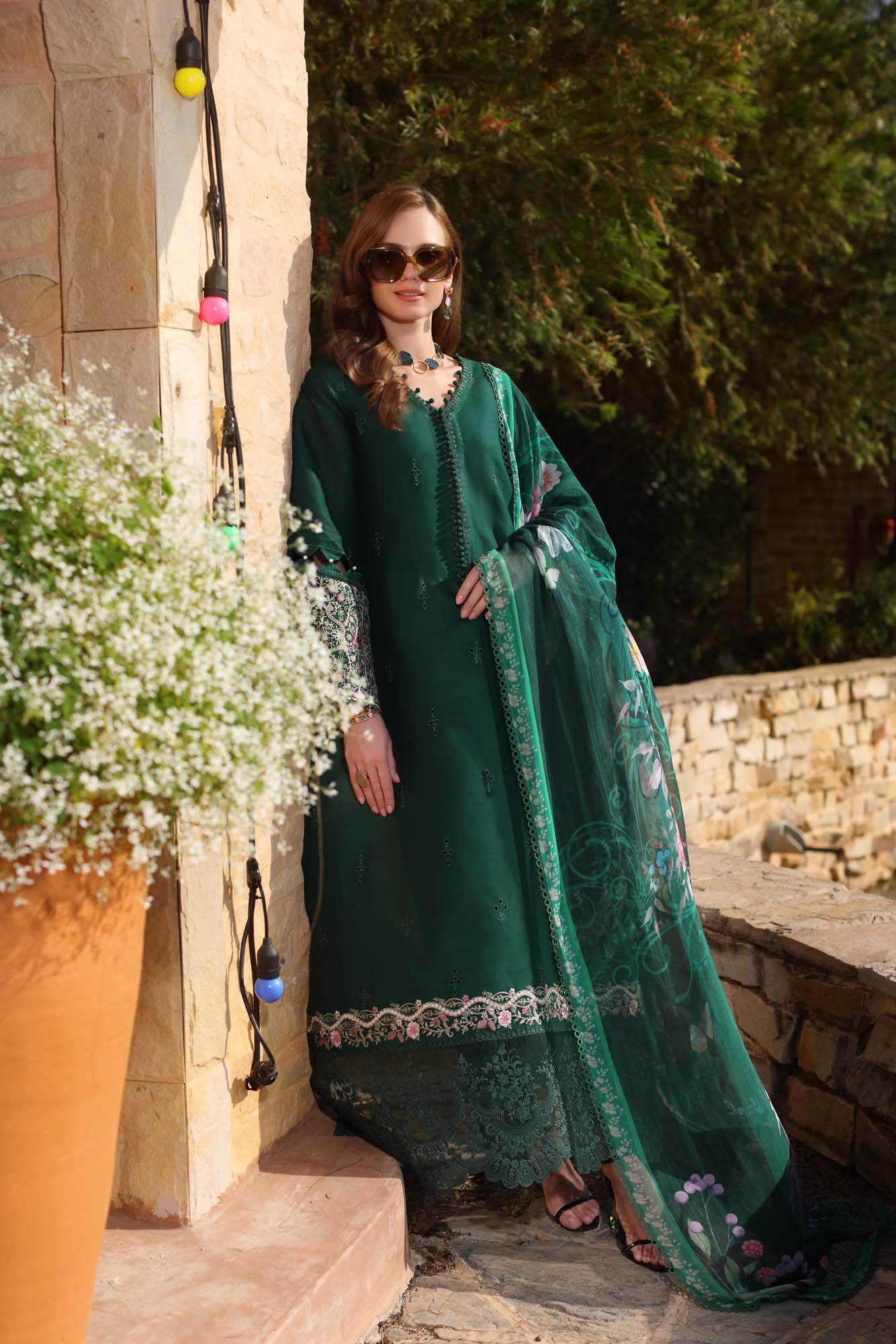 Noor by Saadia Asad | Luxe Chikankari 25 | D1-A - Aqsa Fabrics