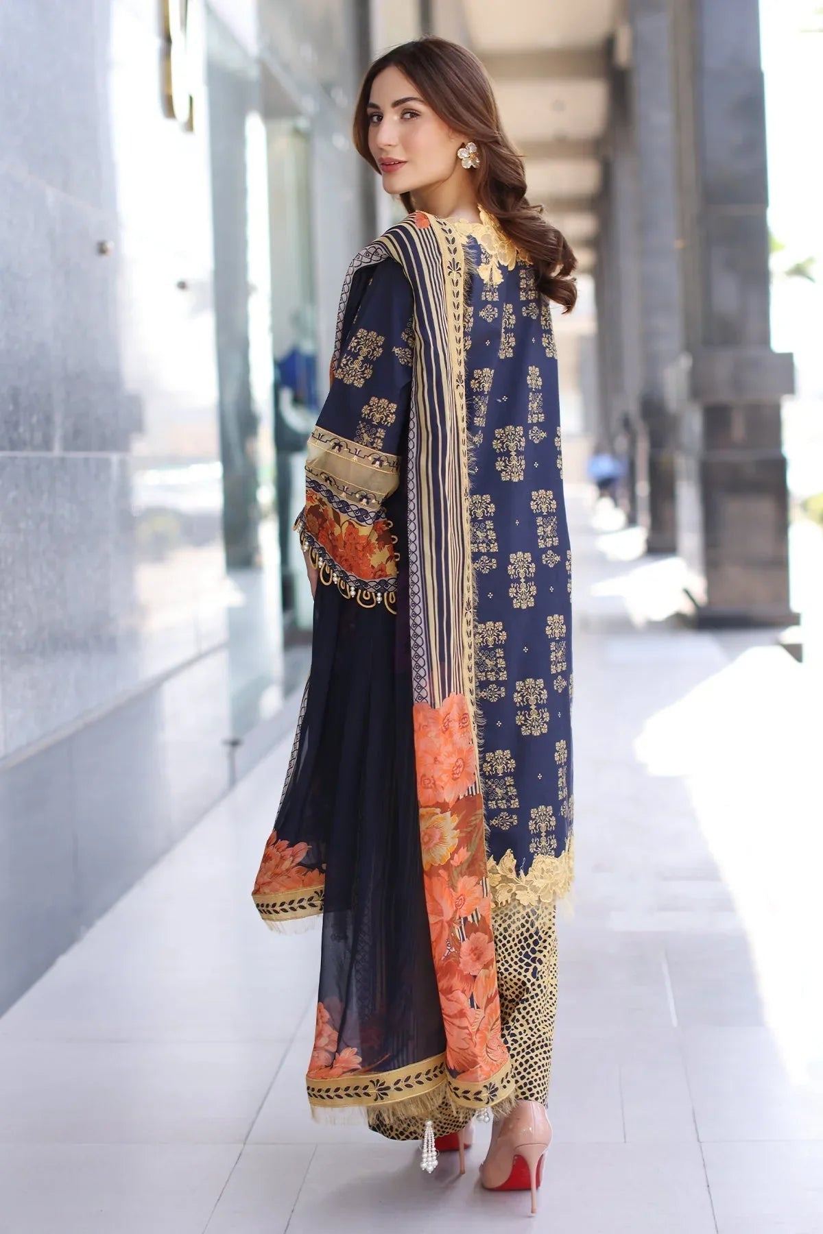 Charizma | Combination Lawn | CC5-28 - Aqsa Fabrics