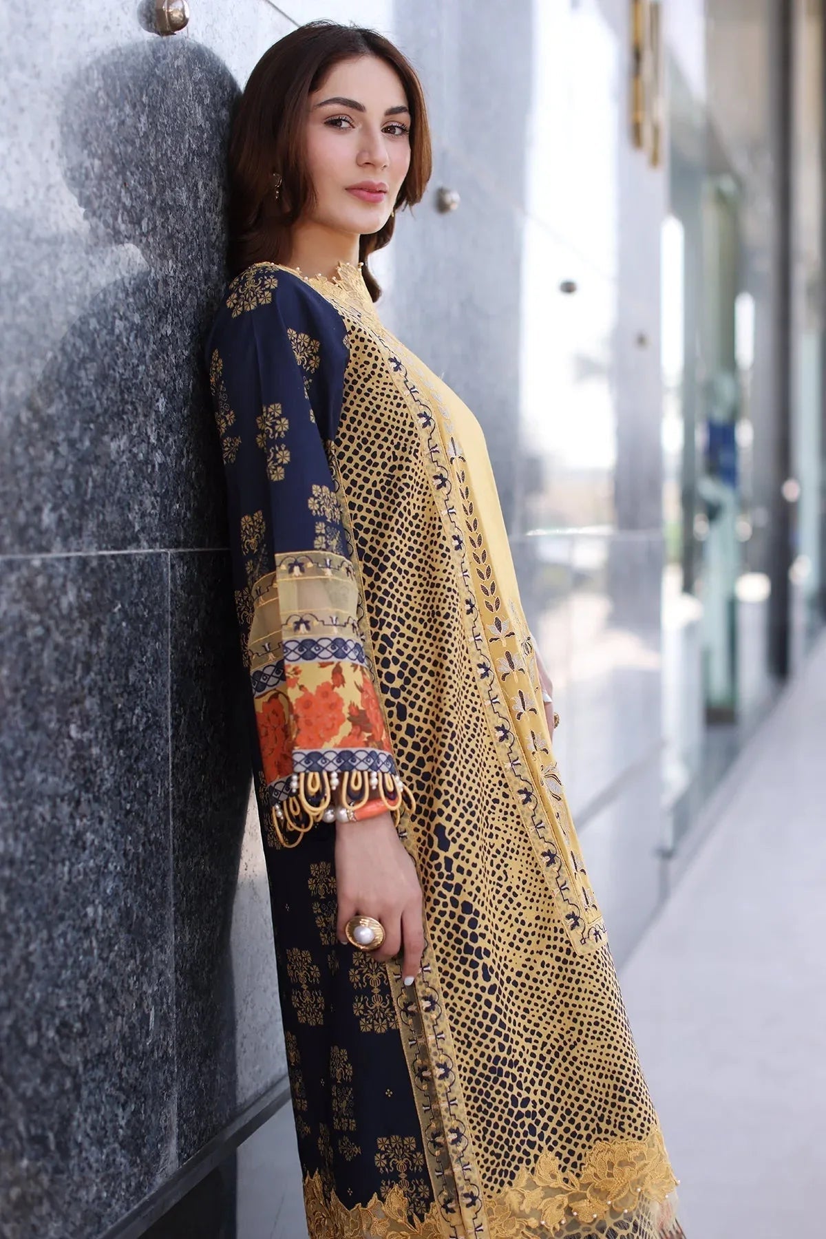 Charizma | Combination Lawn | CC5-28 - Aqsa Fabrics