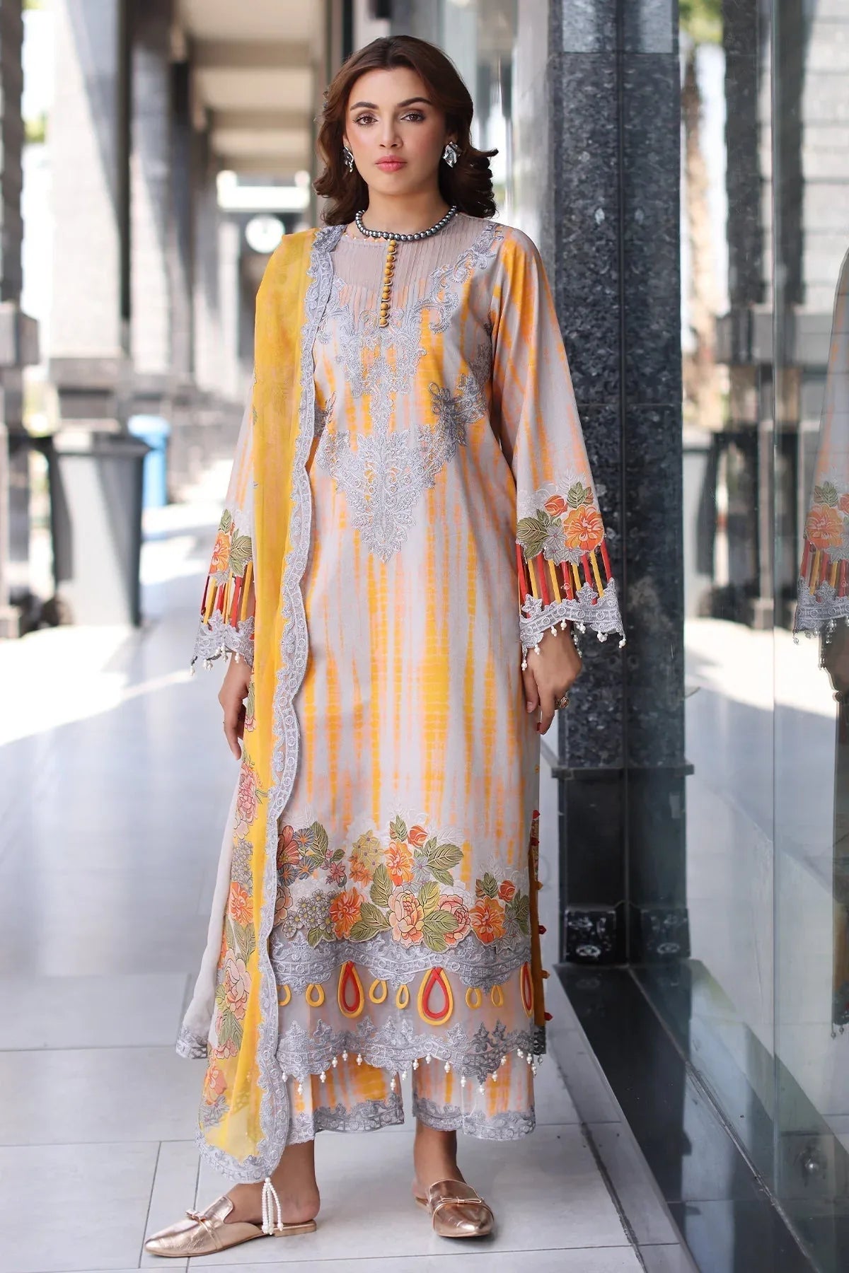 Charizma | Combination Lawn |  CC5-25 - Aqsa Fabrics