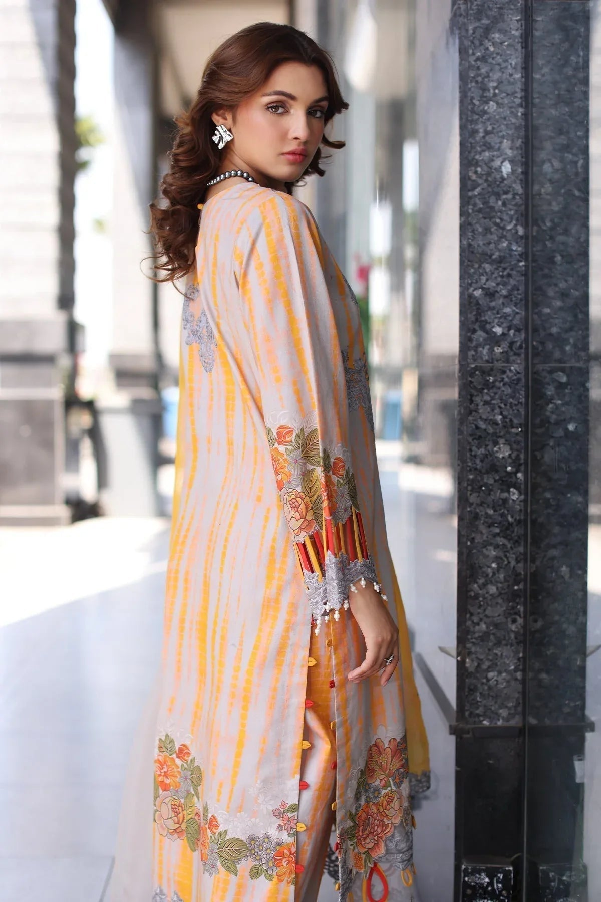 Charizma | Combination Lawn |  CC5-25 - Aqsa Fabrics