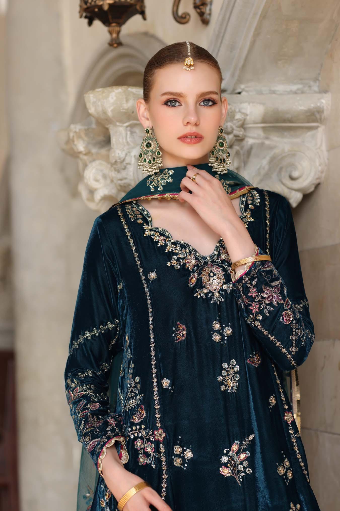 Noor by Saadia Asad | Handcrafted Velvet 25 | Andaleeb - Aqsa Fabrics