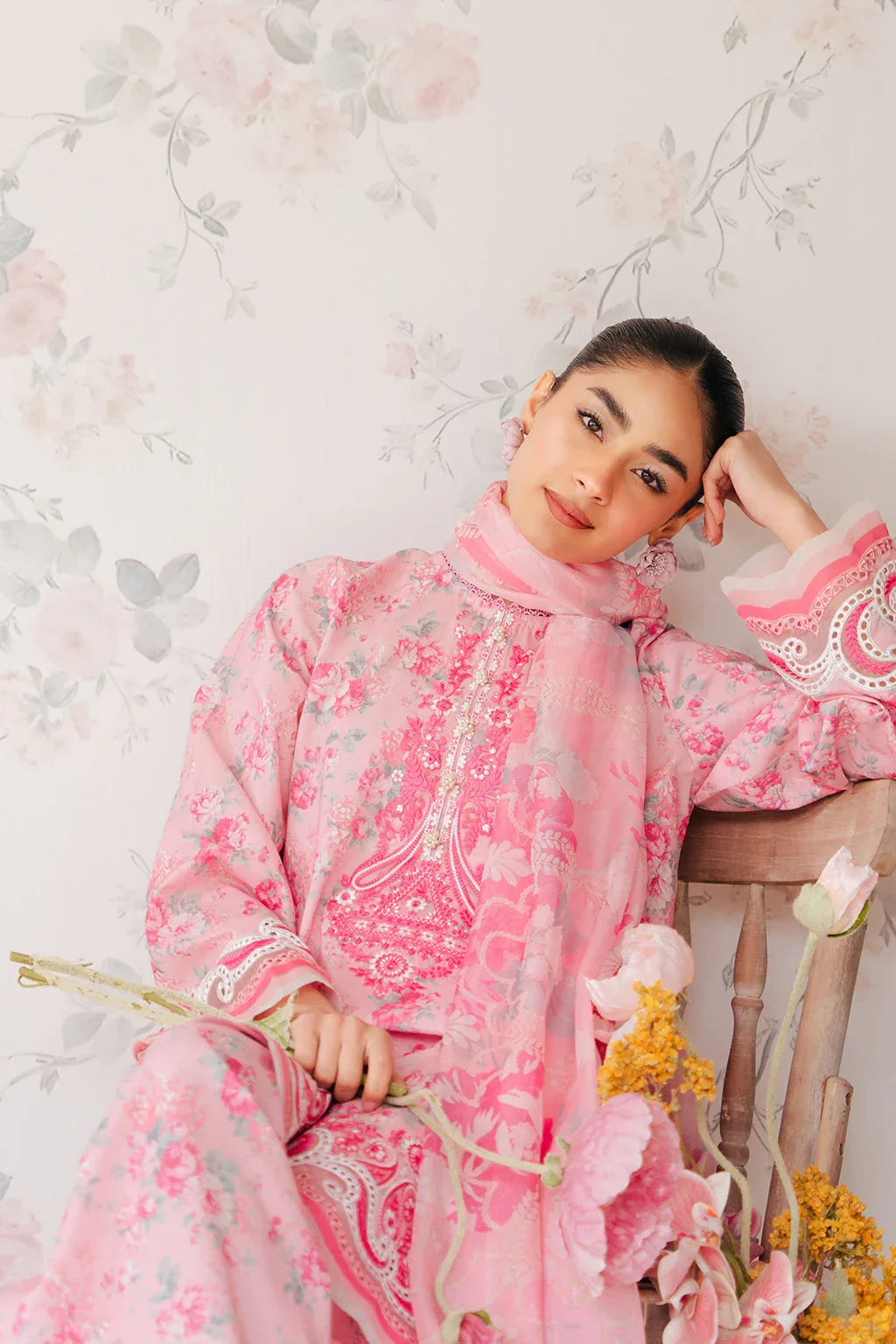 Afrozeh | The Floral Charm | Begonia - Aqsa Fabrics