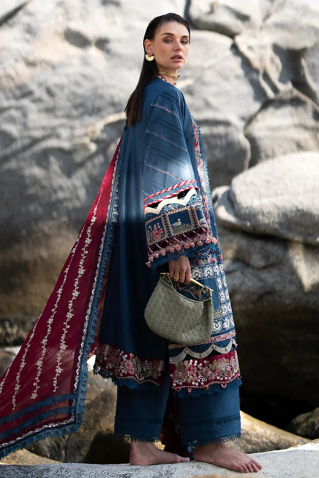 AJR Couture | Alif Signature Luxury Lawn 24 | Ayra - Aqsa Fabrics