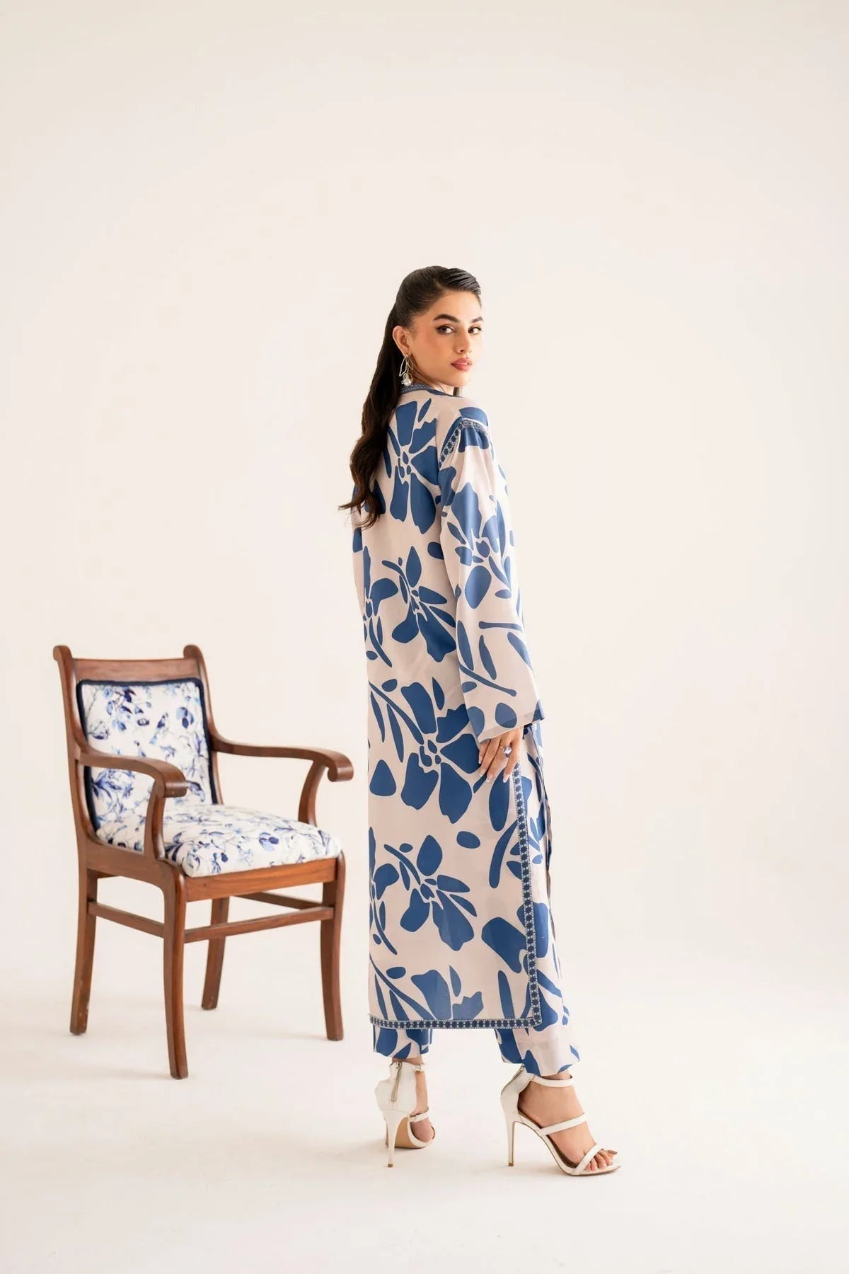 Akbar Aslam | Co-ords Sets | Leila - Aqsa Fabrics