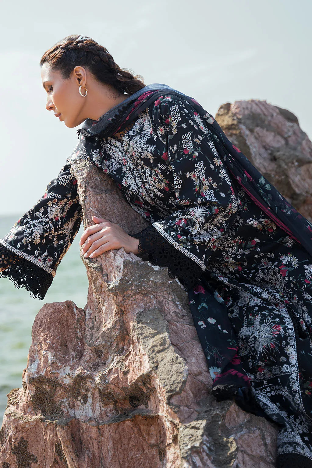 Afrozeh Summer Together Embroidered Lawn 3Pc Suit - Levana - Aqsa Fabrics