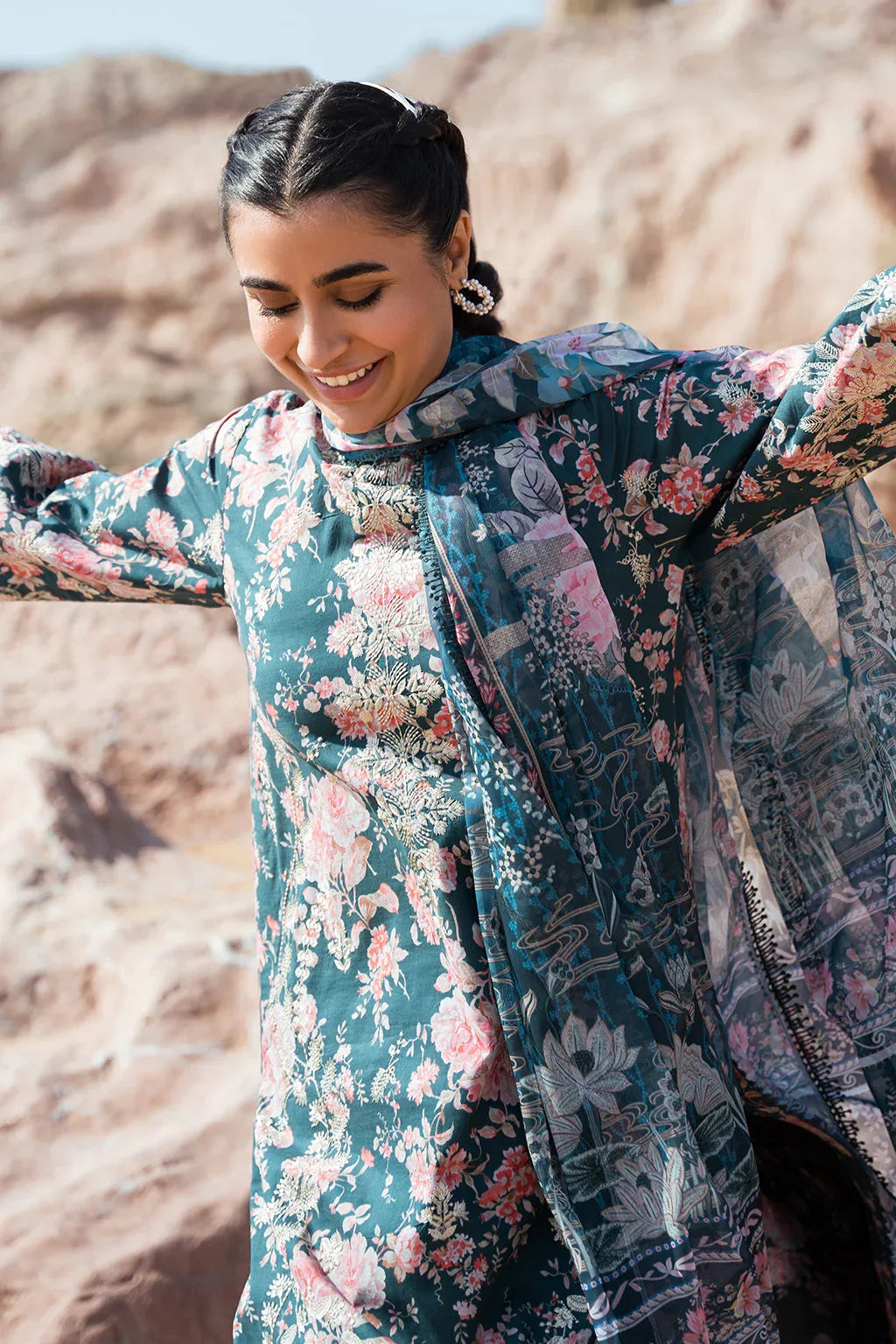 Afrozeh Summer Together Embroidered Lawn 3Pc Suit - Clover - Aqsa Fabrics