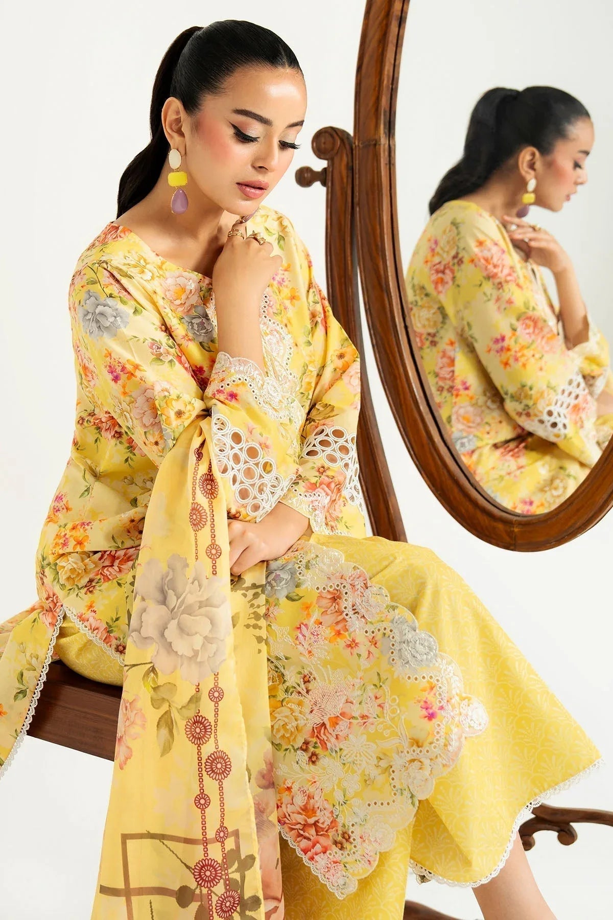 Imrozia Premium | Sifa Casuals | SP-99 Lyla - Aqsa Fabrics