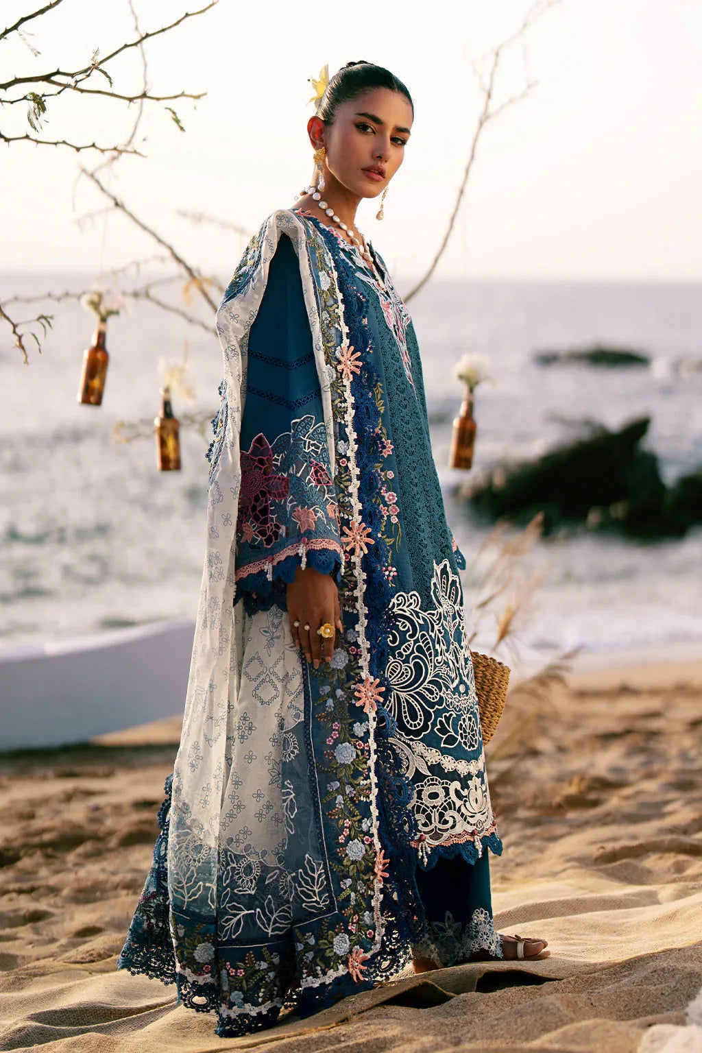 AJR Couture | Dastan Luxury Lawn 25 | Aura - Aqsa Fabrics
