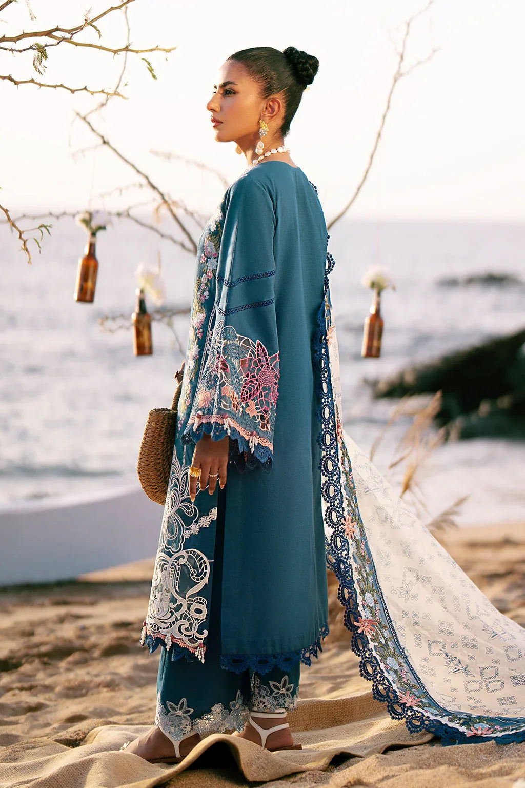 AJR Couture | Dastan Luxury Lawn 25 | Aura - Aqsa Fabrics