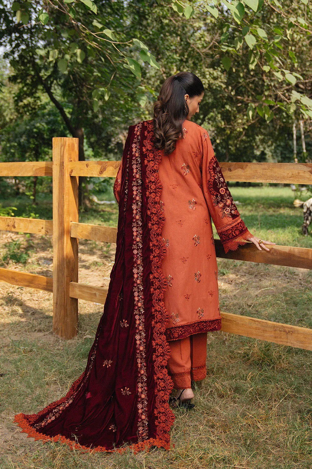 Saira Rizwan | Winter 2024 | CIRO-SRW24-10 - Aqsa Fabrics