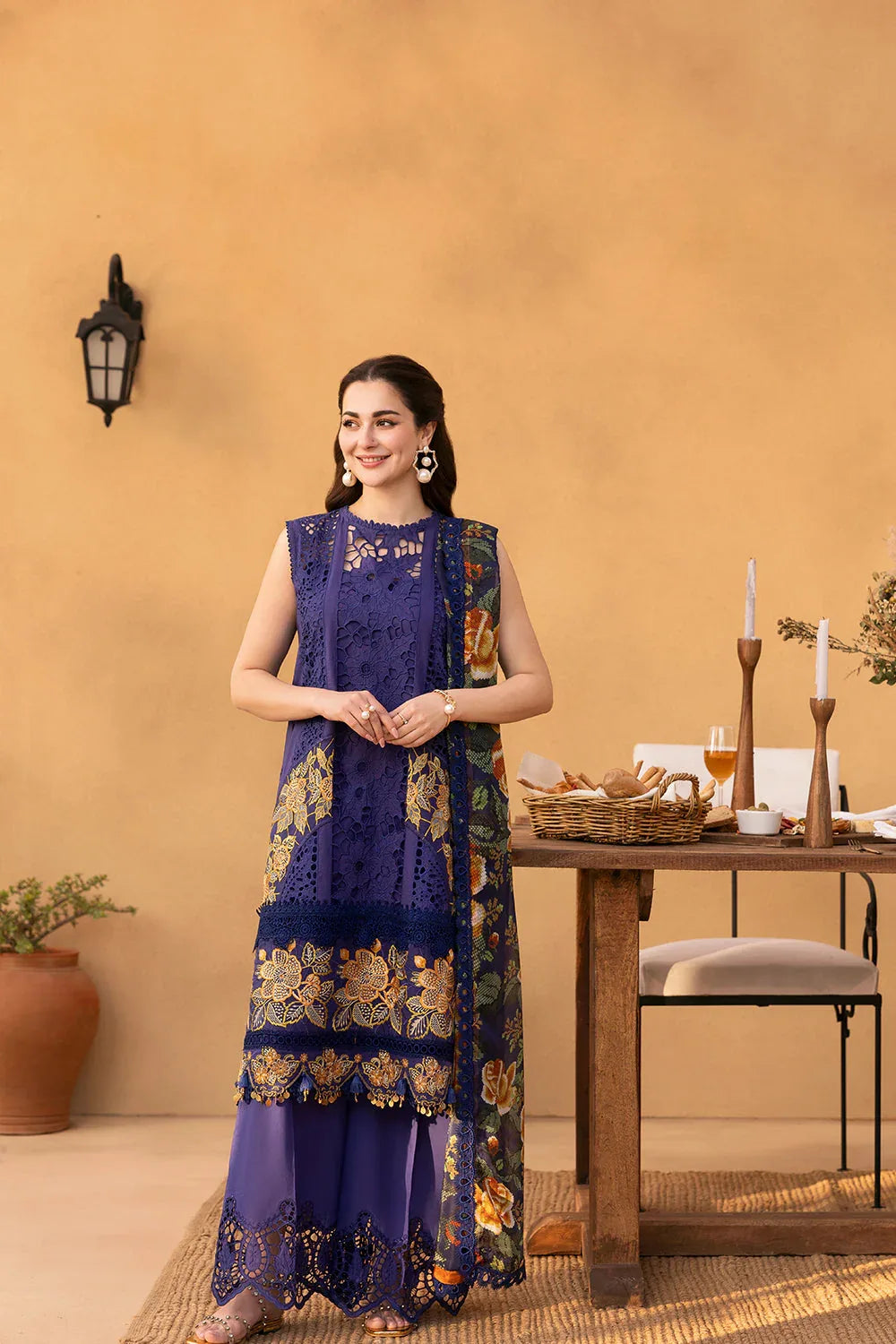 Saira Rizwan | Luxury Lawn 25 | AIMEE-SRL25-01 - Aqsa Fabrics