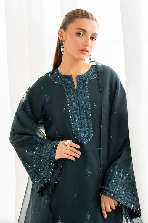 Baroque | Velvet Formals | SILK UF-696 - Aqsa Fabrics