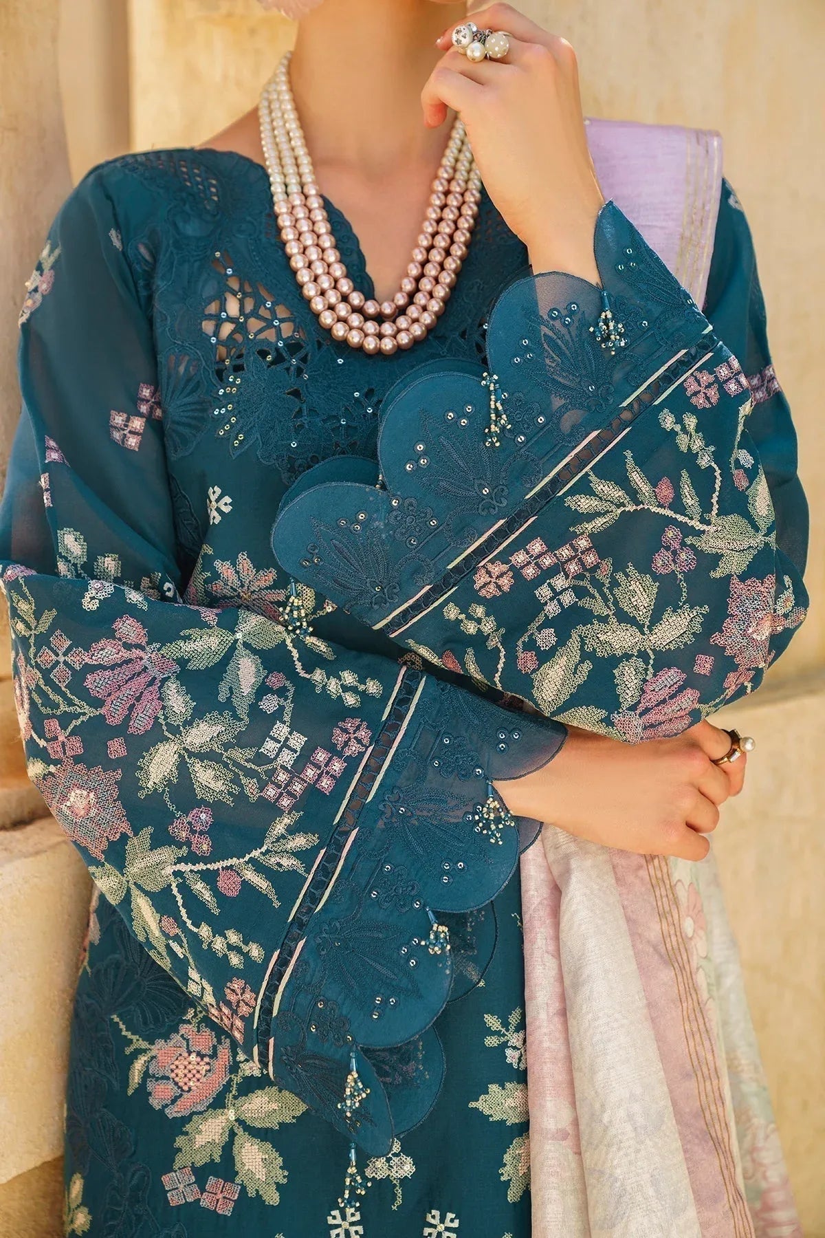 Baroque | Swiss Lawn 24 | SL12-D02 - Aqsa Fabrics