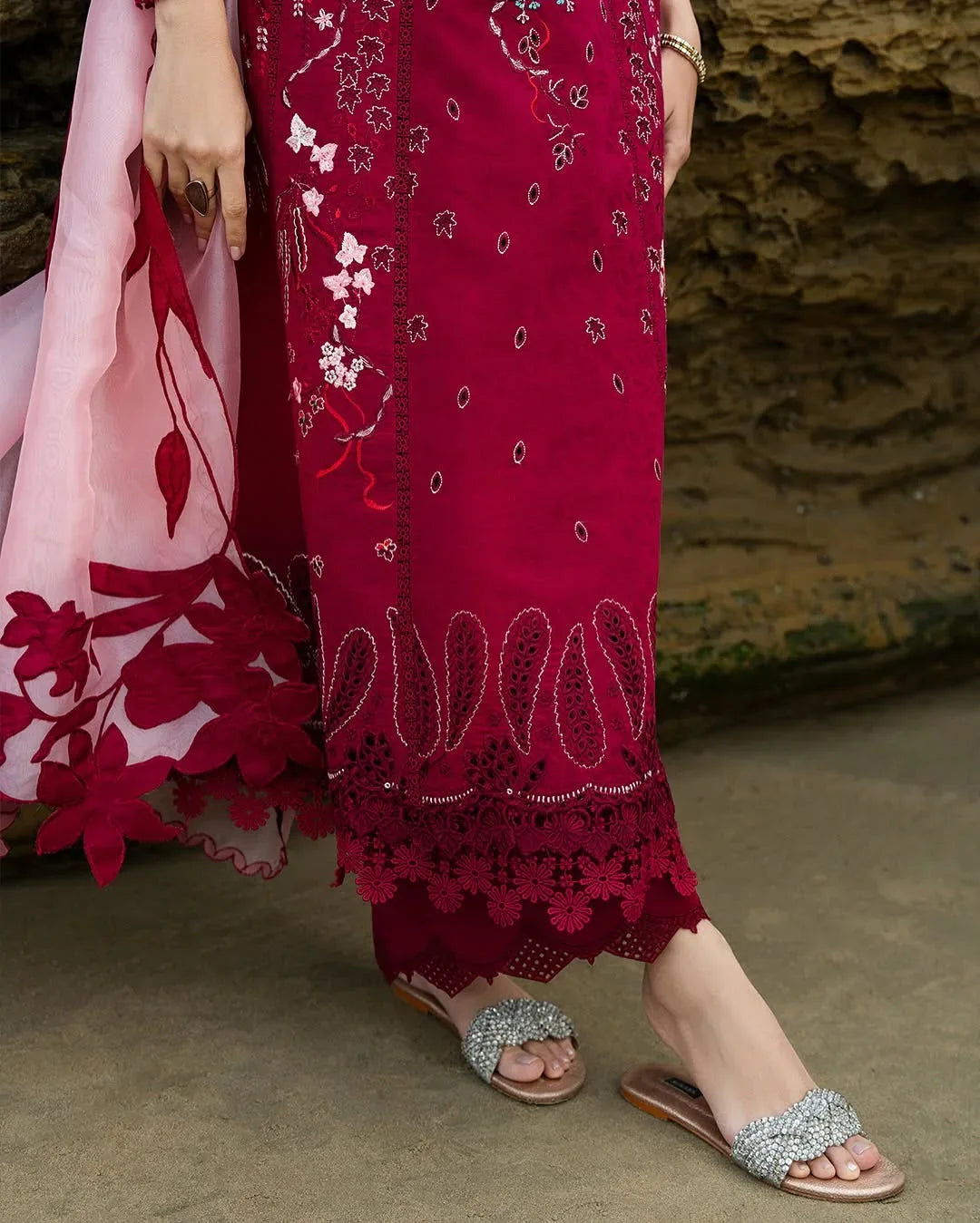 Soraya - Noa Summer PretŸ??25 - Carmine - Aqsa Fabrics