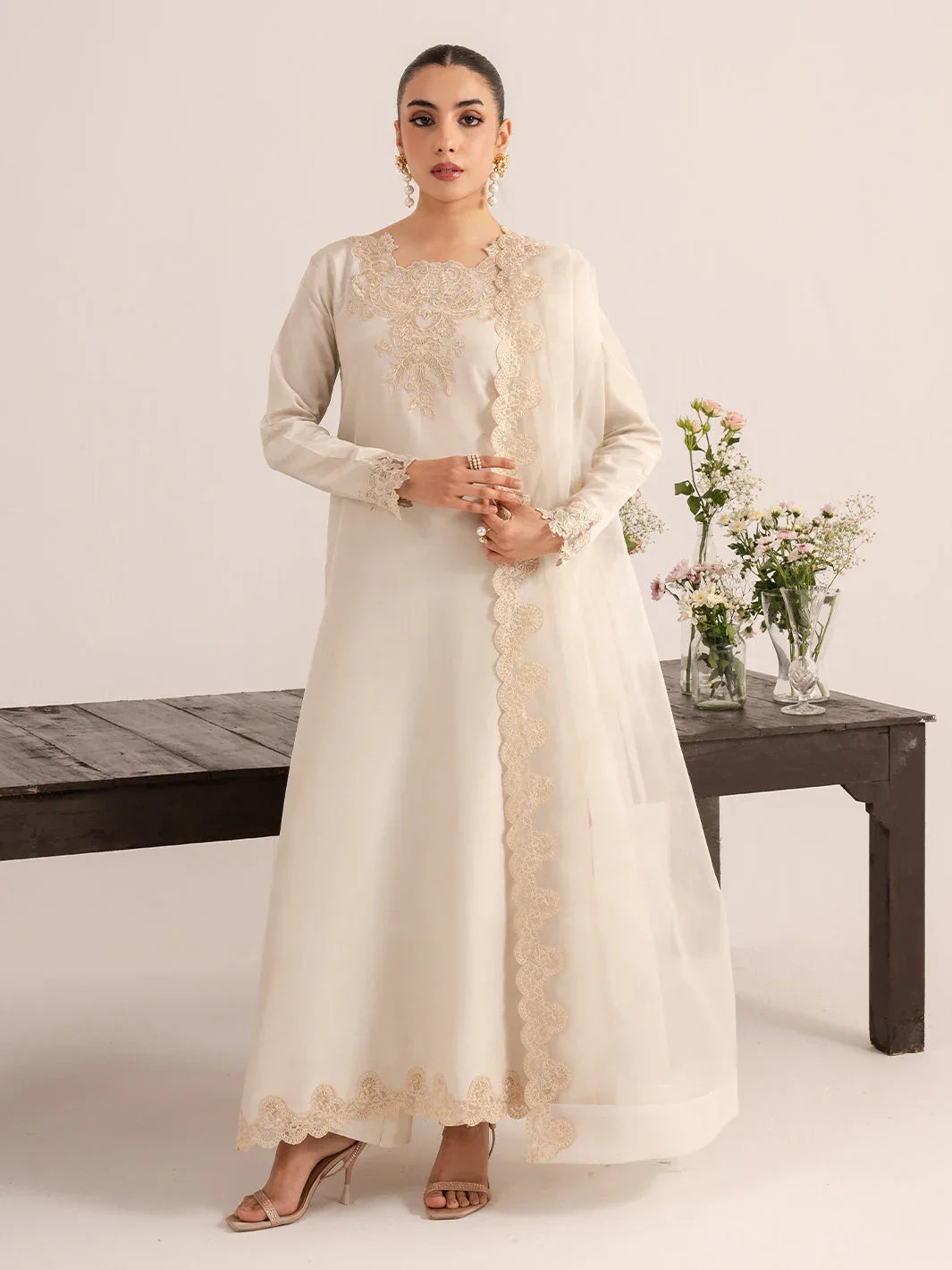 Izel | The Silk Chapter | Creme - Aqsa Fabrics