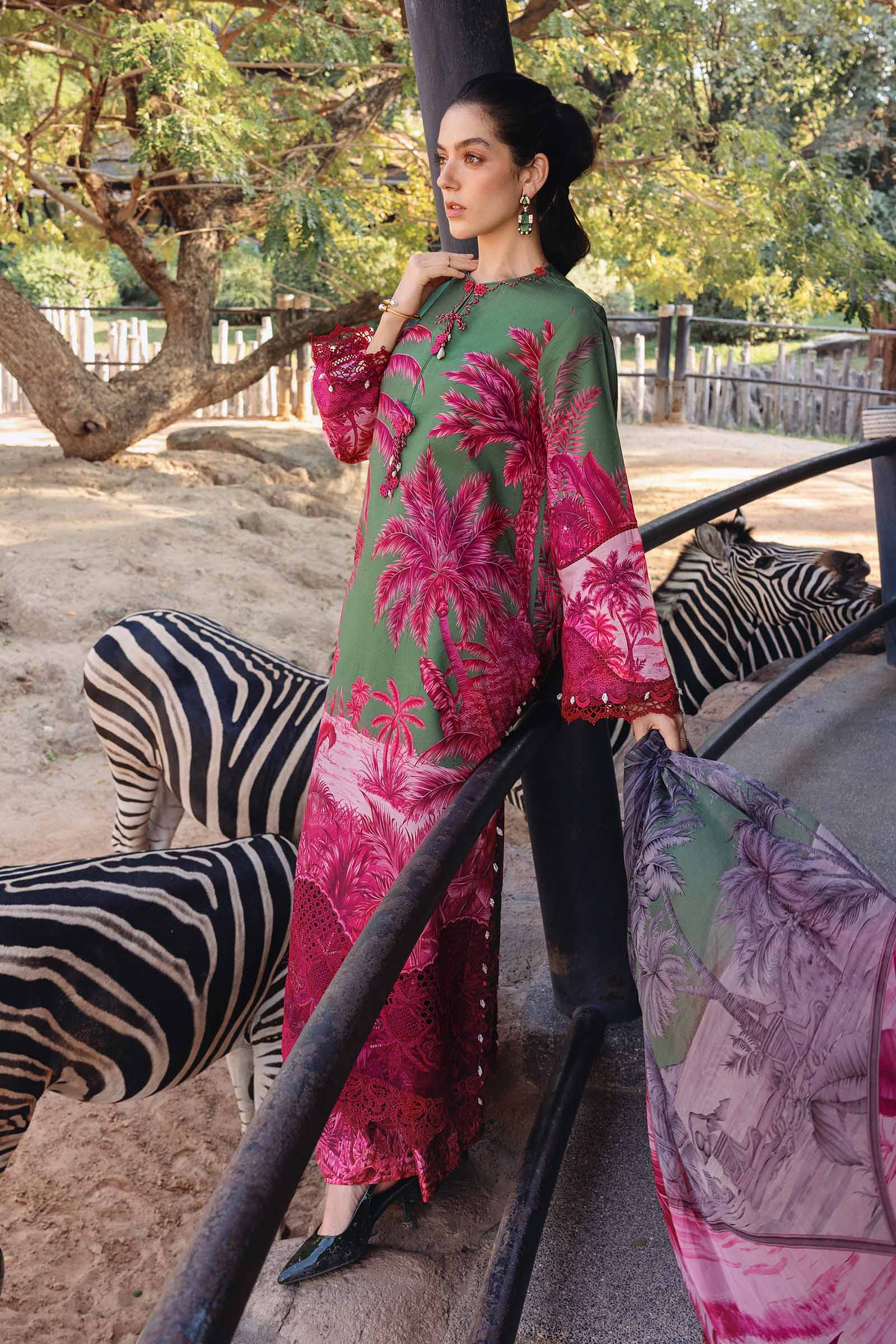 3 Piece Unstitched Embroidered Lawn Suit - Aqsa Fabrics